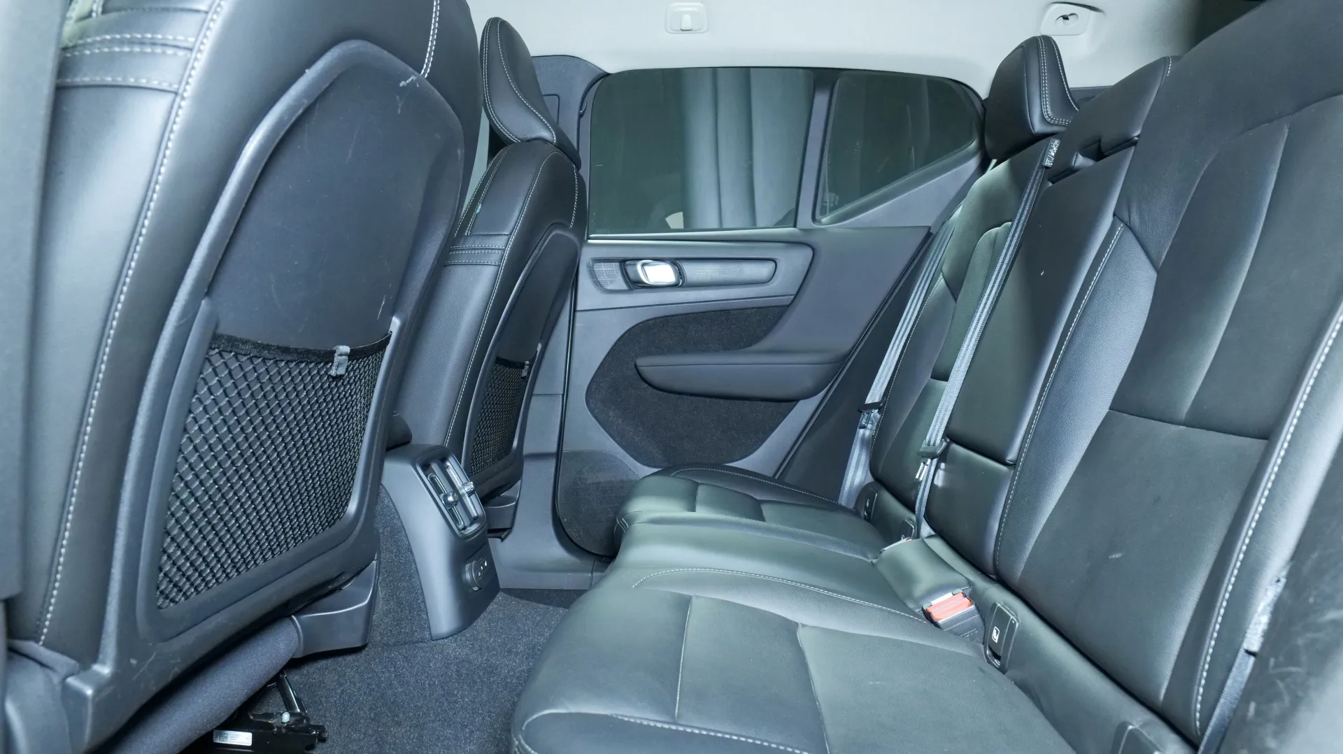 Autokuva 16 - FPN-406