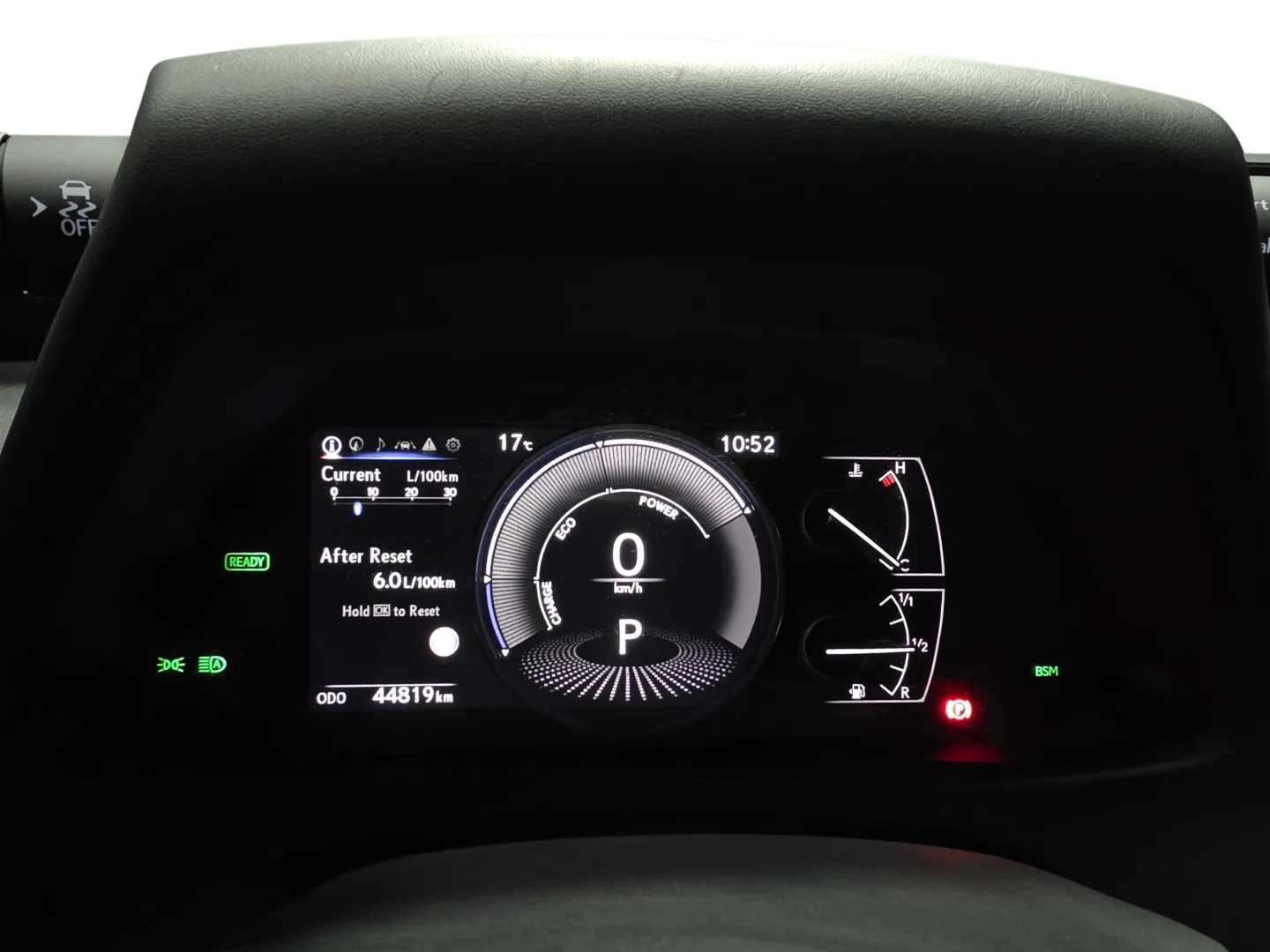 Autokuva 7 - FPO-740