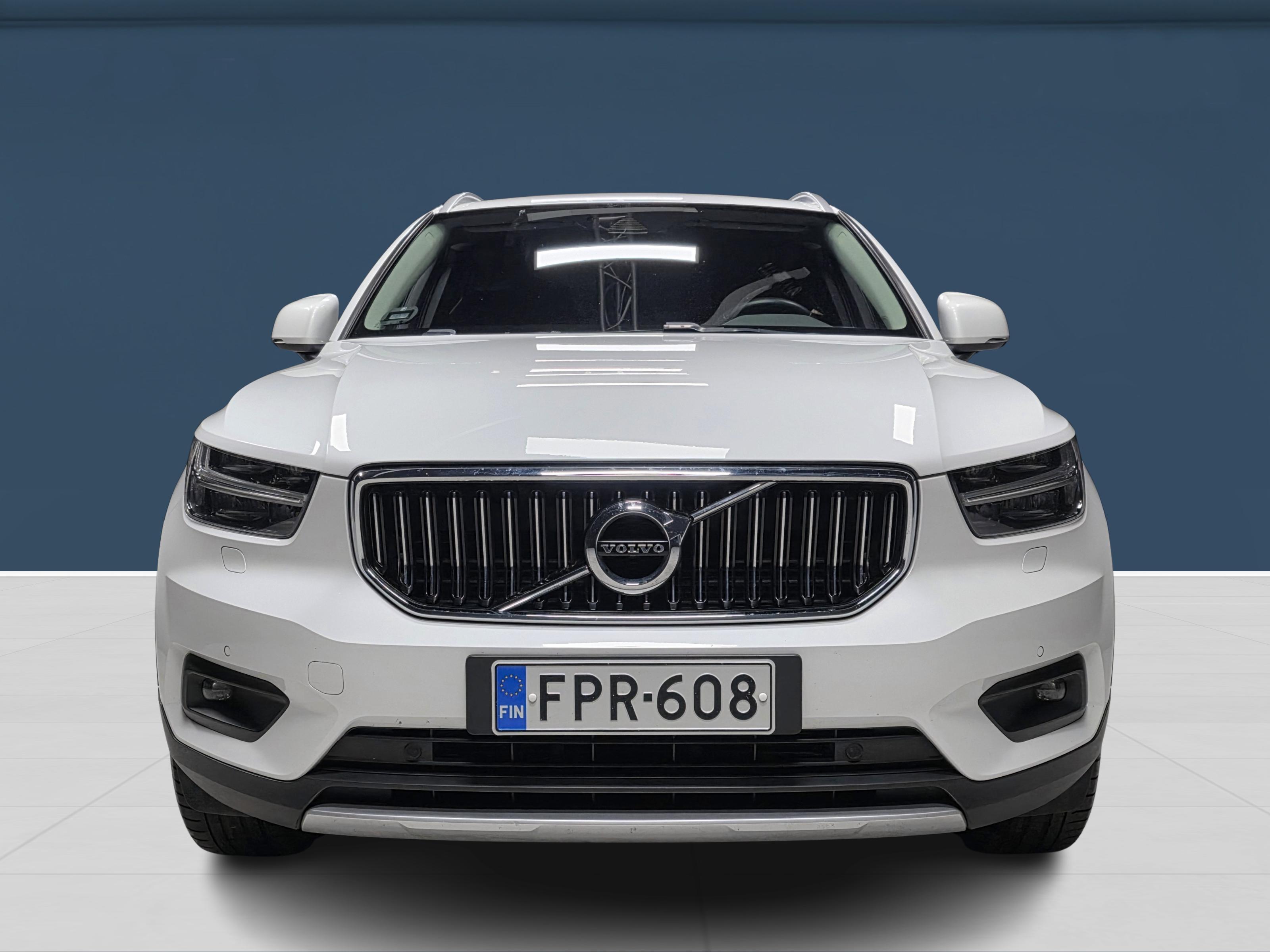 Volvo XC40 T5 TwE Inscription aut 2021, bild 2/17