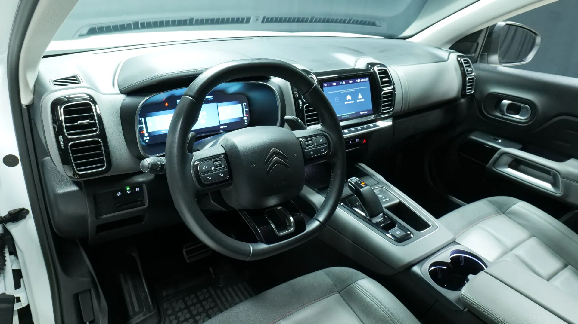 Autokuva 13 - FPU-247