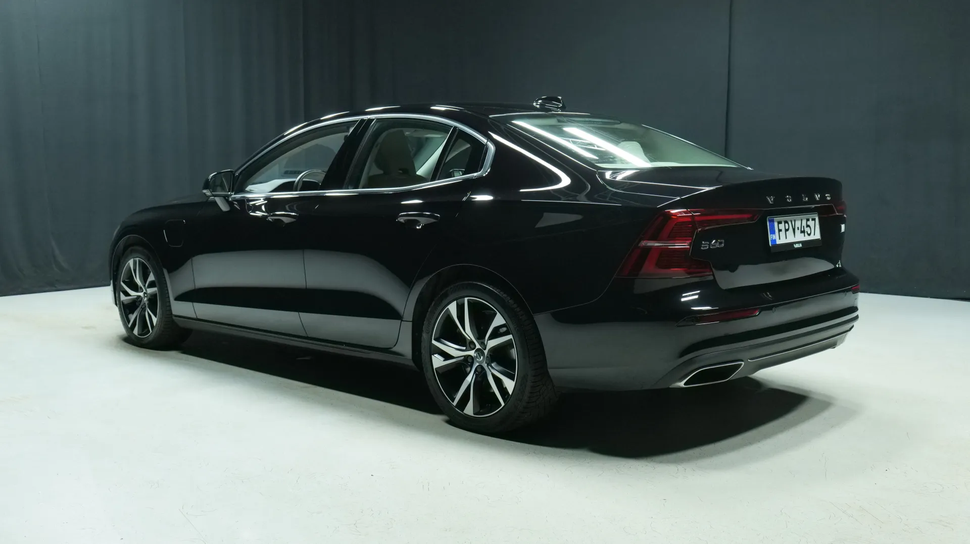 Autokuva 2 - FPV-457