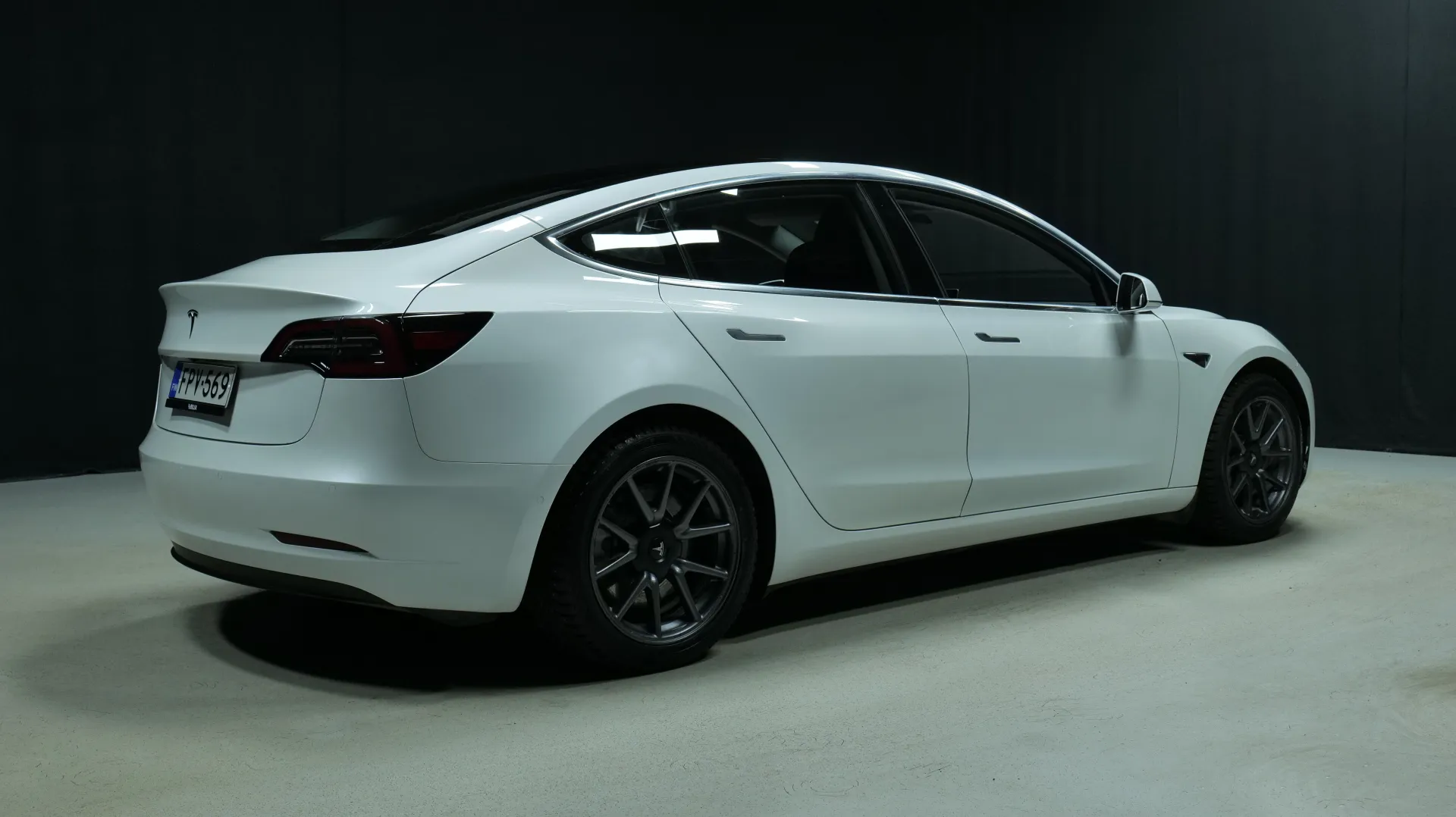 Autokuva 3 - FPV-569