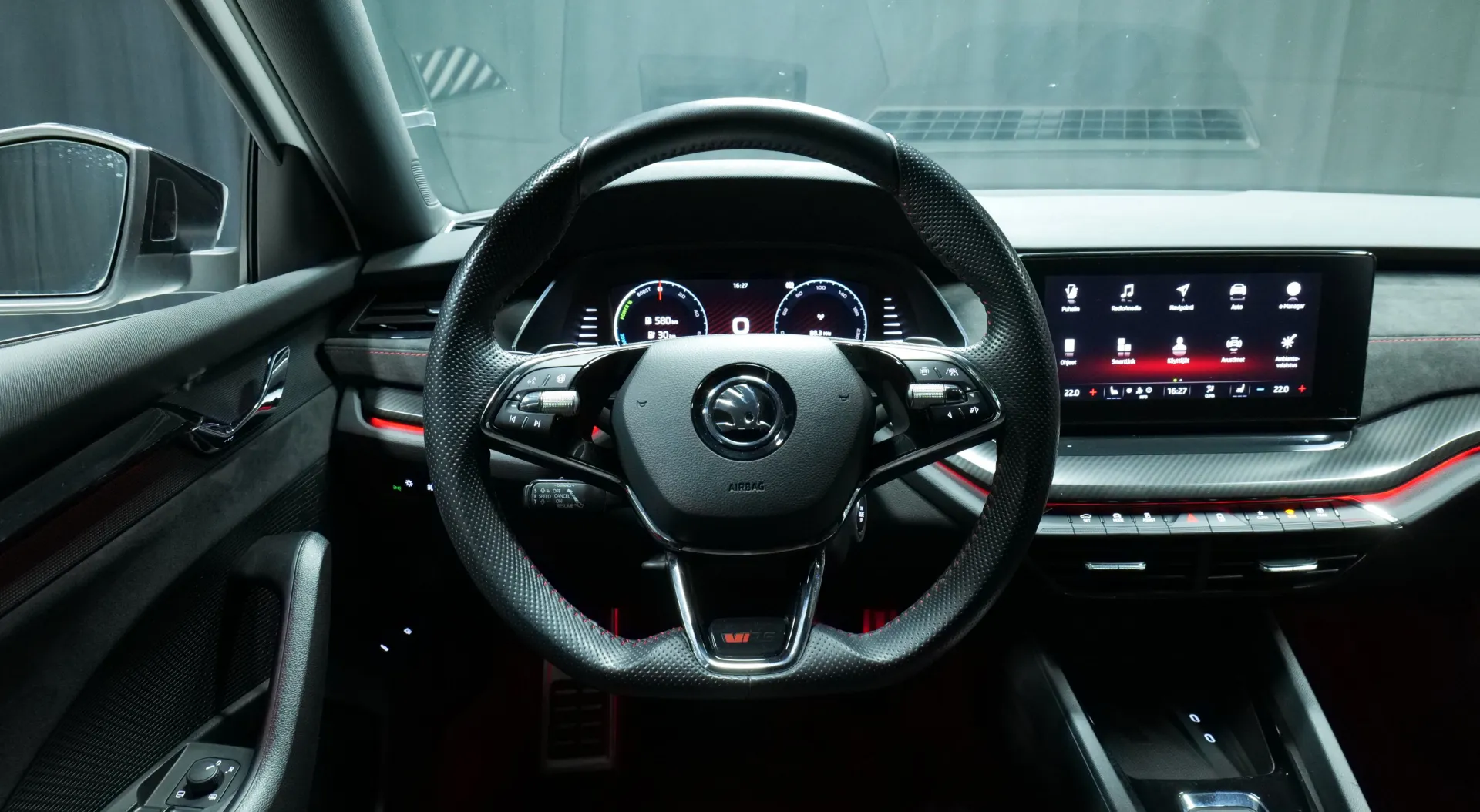 Autokuva 14 - FRB-783