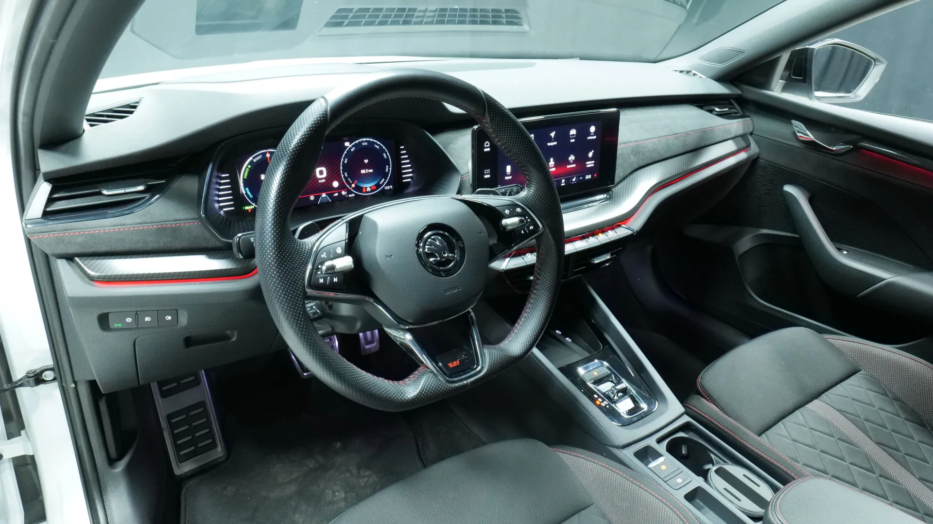 Autokuva 11 - FRB-783