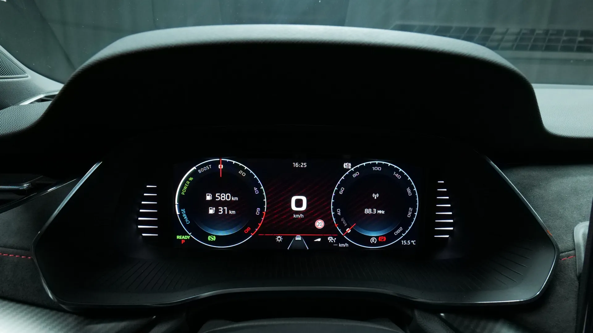 Autokuva 6 - FRB-783