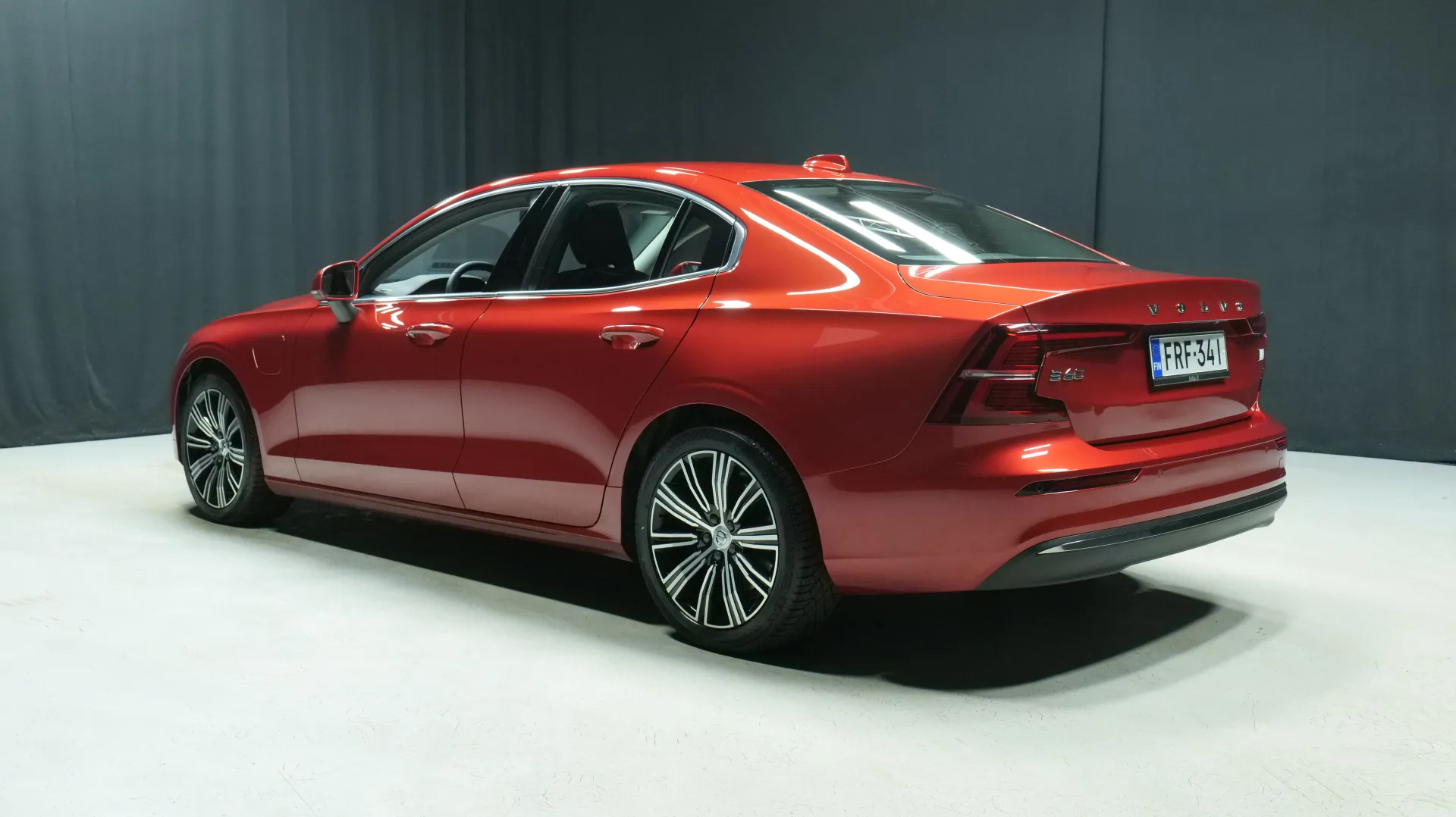 Autokuva 2 - FRF-341