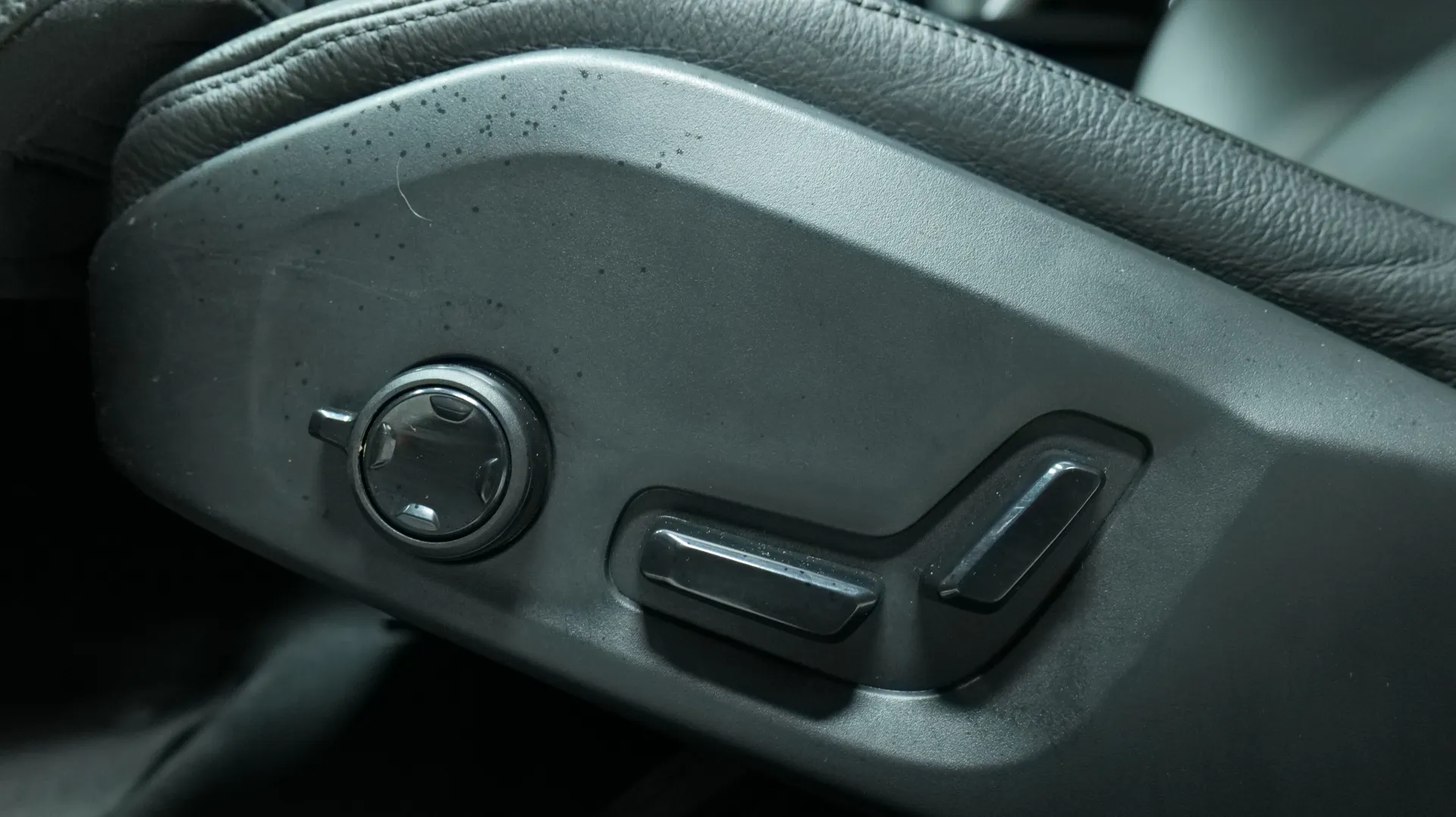 Autokuva 10 - FRF-341