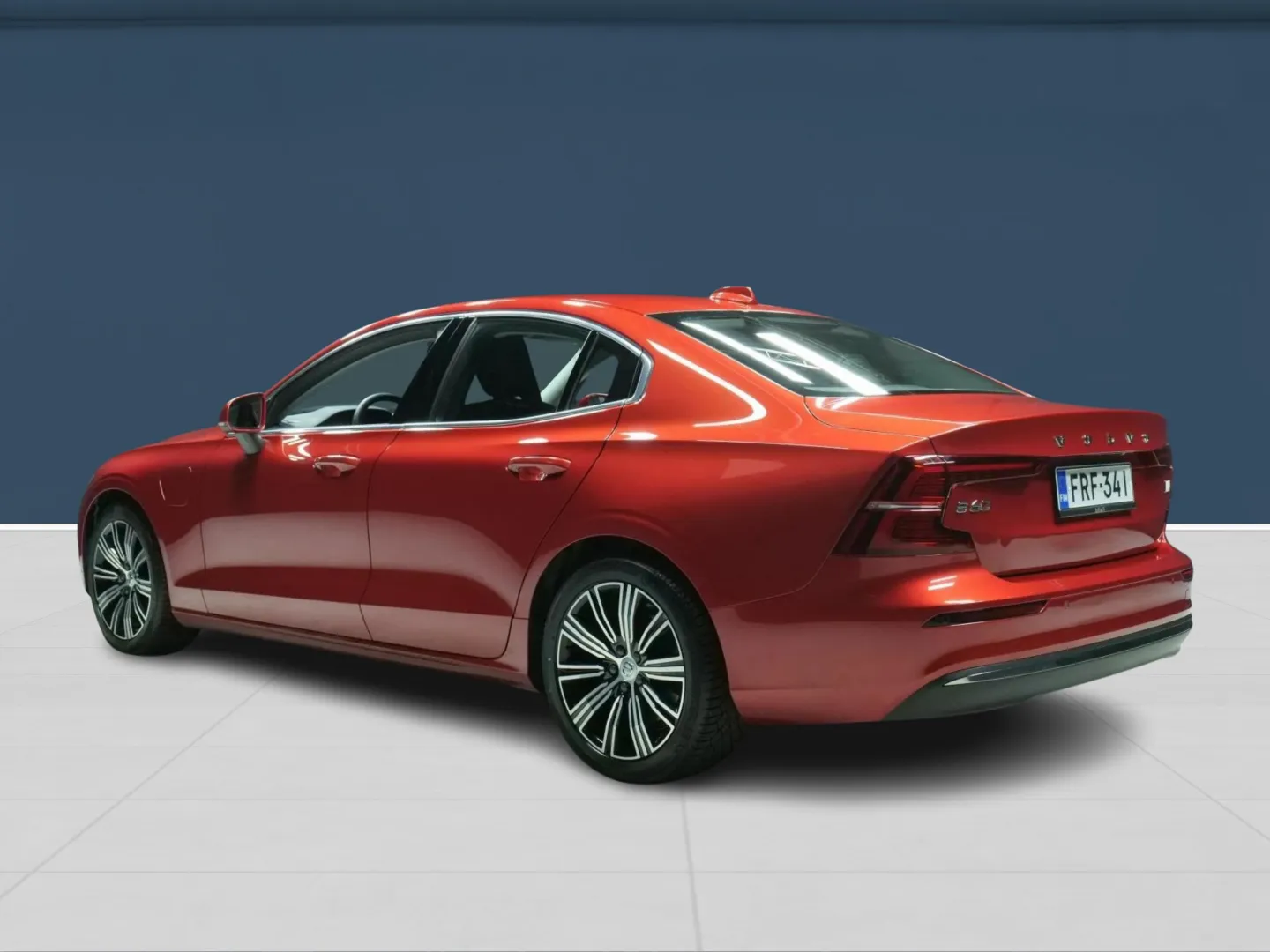 Autokuva 5 - FRF-341