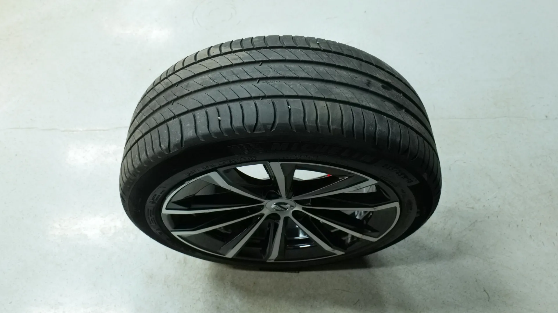 Autokuva 18 - FRF-341