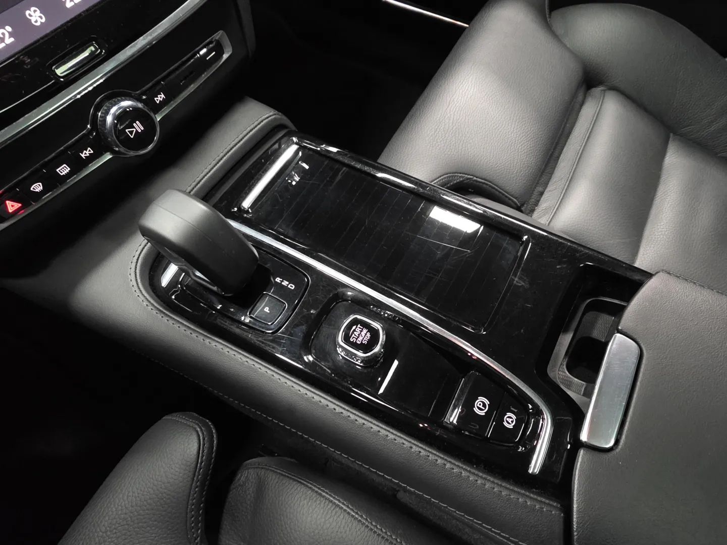 Autokuva 14 - FRF-966