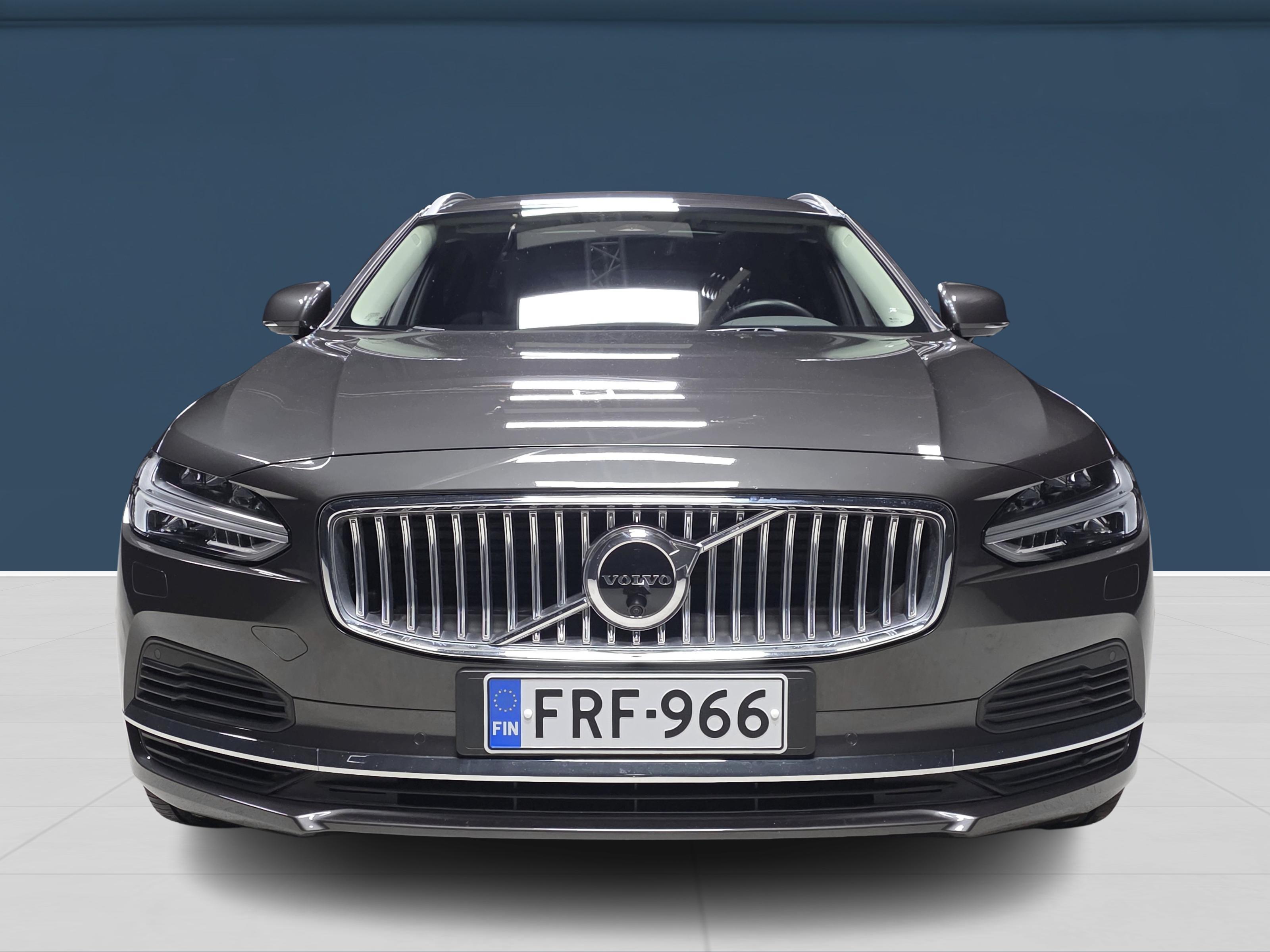 Volvo V90 2023, kuva 2/18