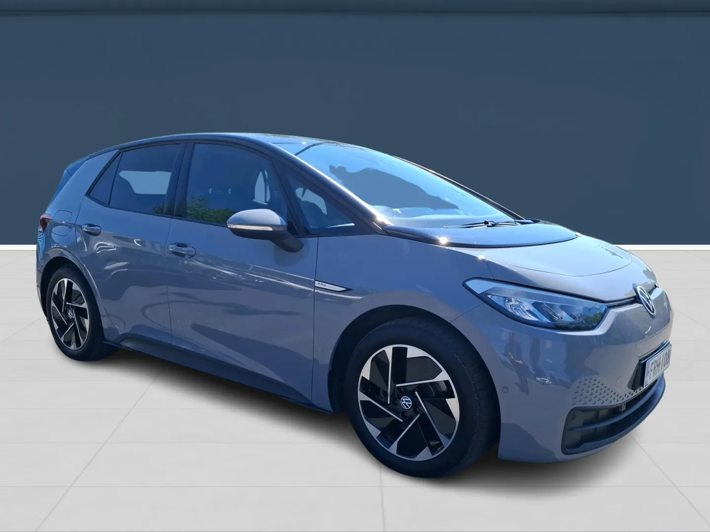 Autokuva 3 - FRH-108