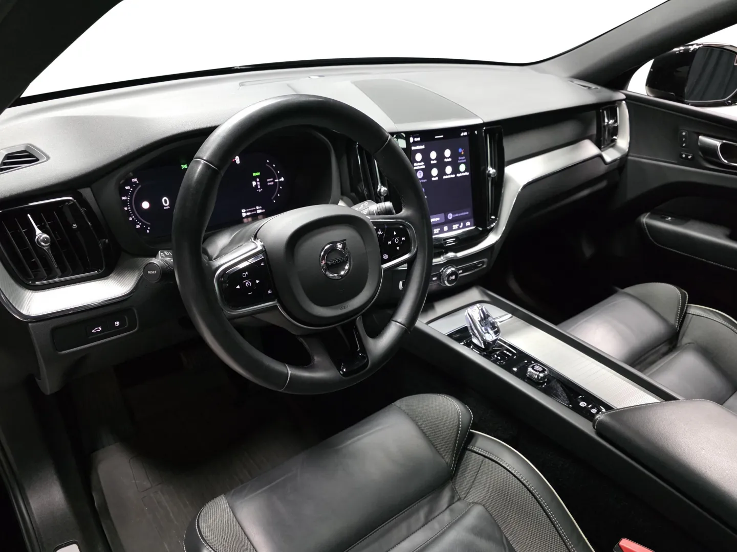 Autokuva 8 - FRH-307