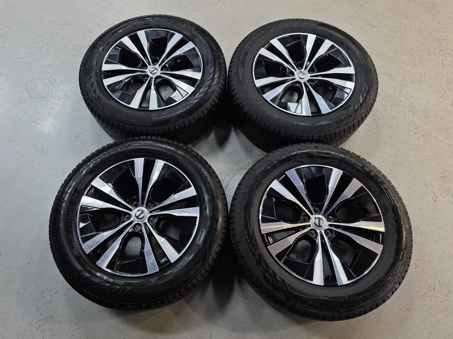 Autokuva 12 - FRH-307