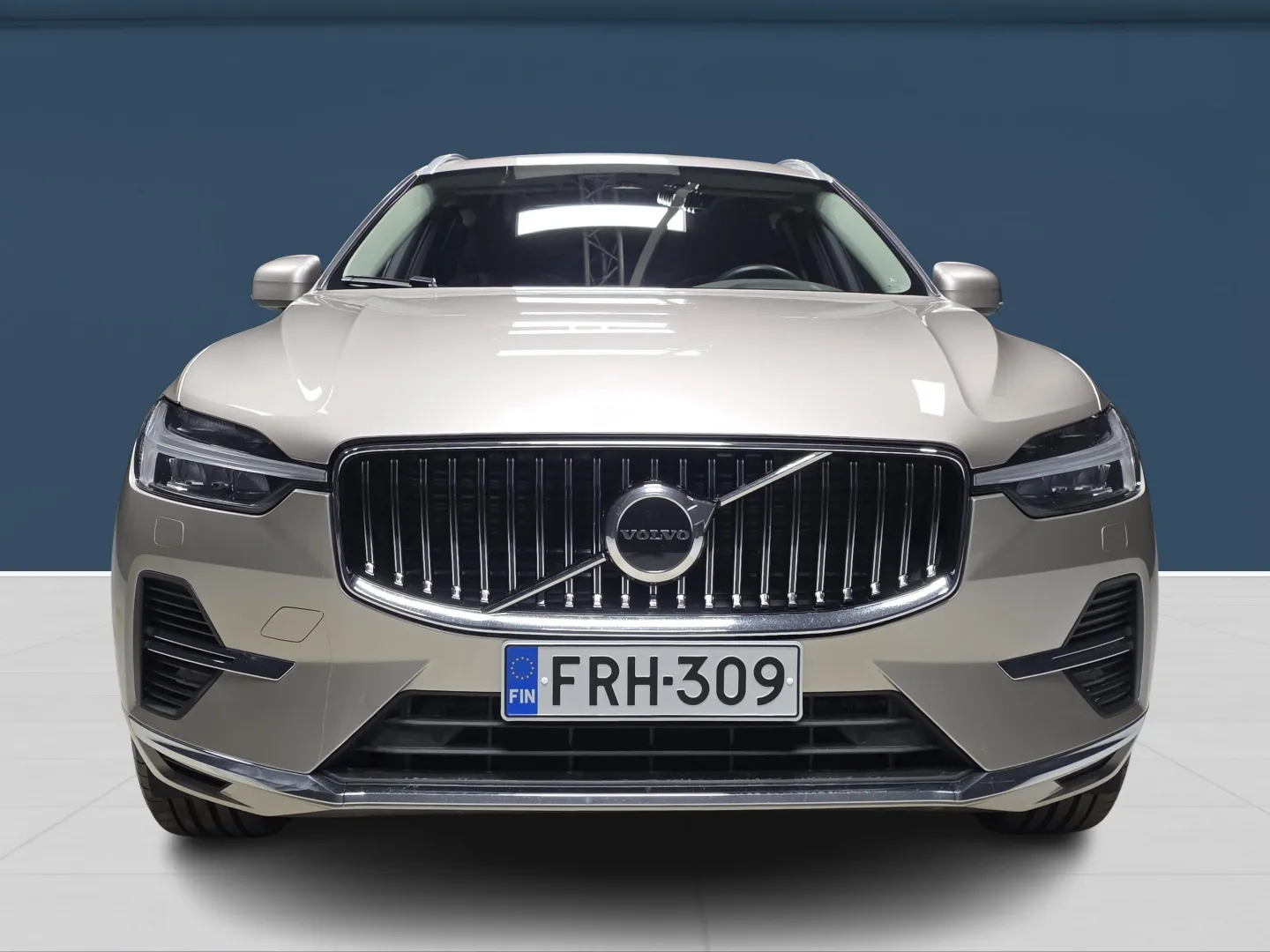 Autokuva 2 - FRH-309