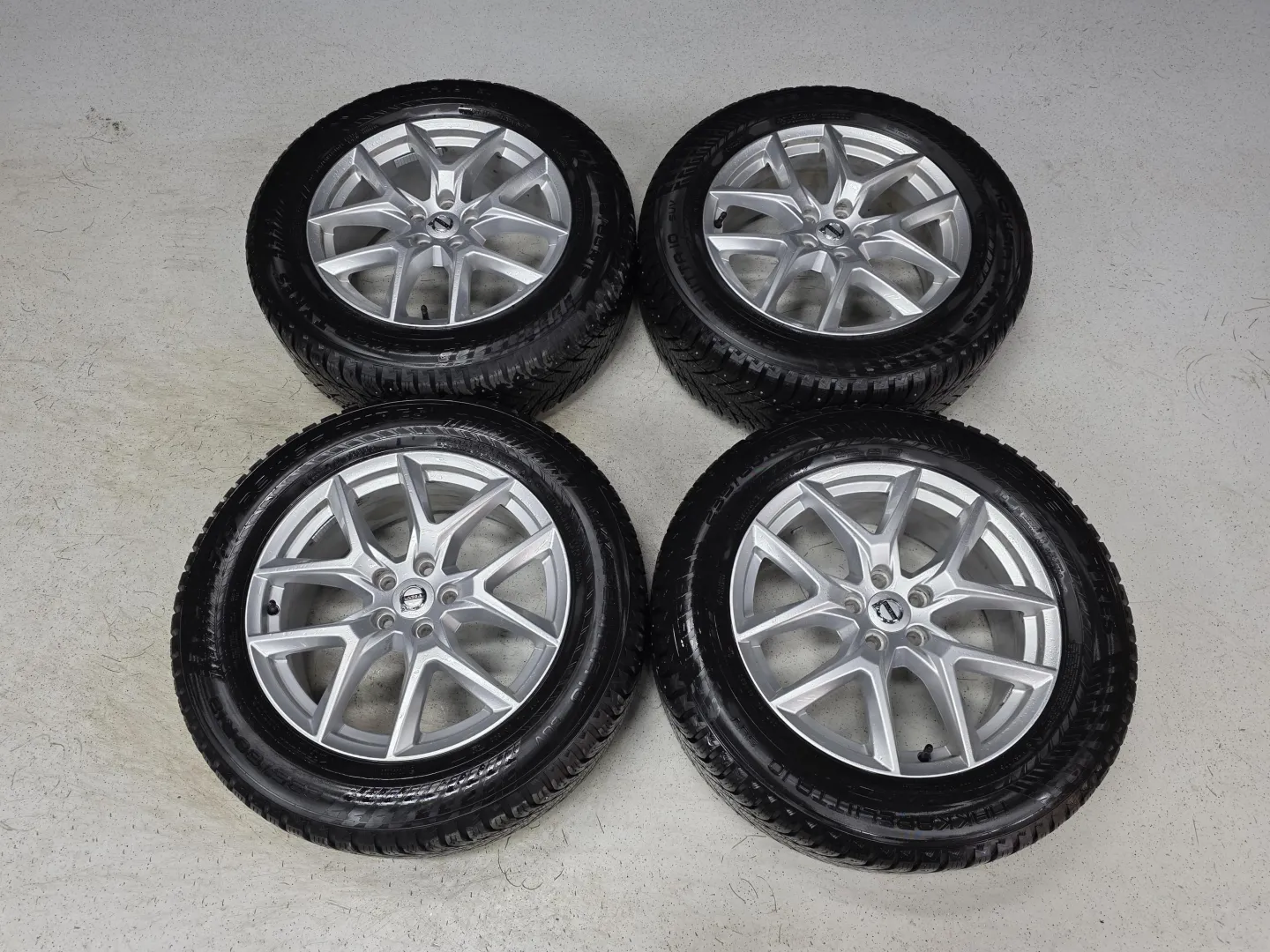 Autokuva 12 - FRH-309