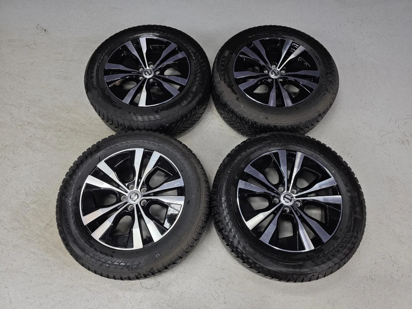 Autokuva 12 - FRI-110