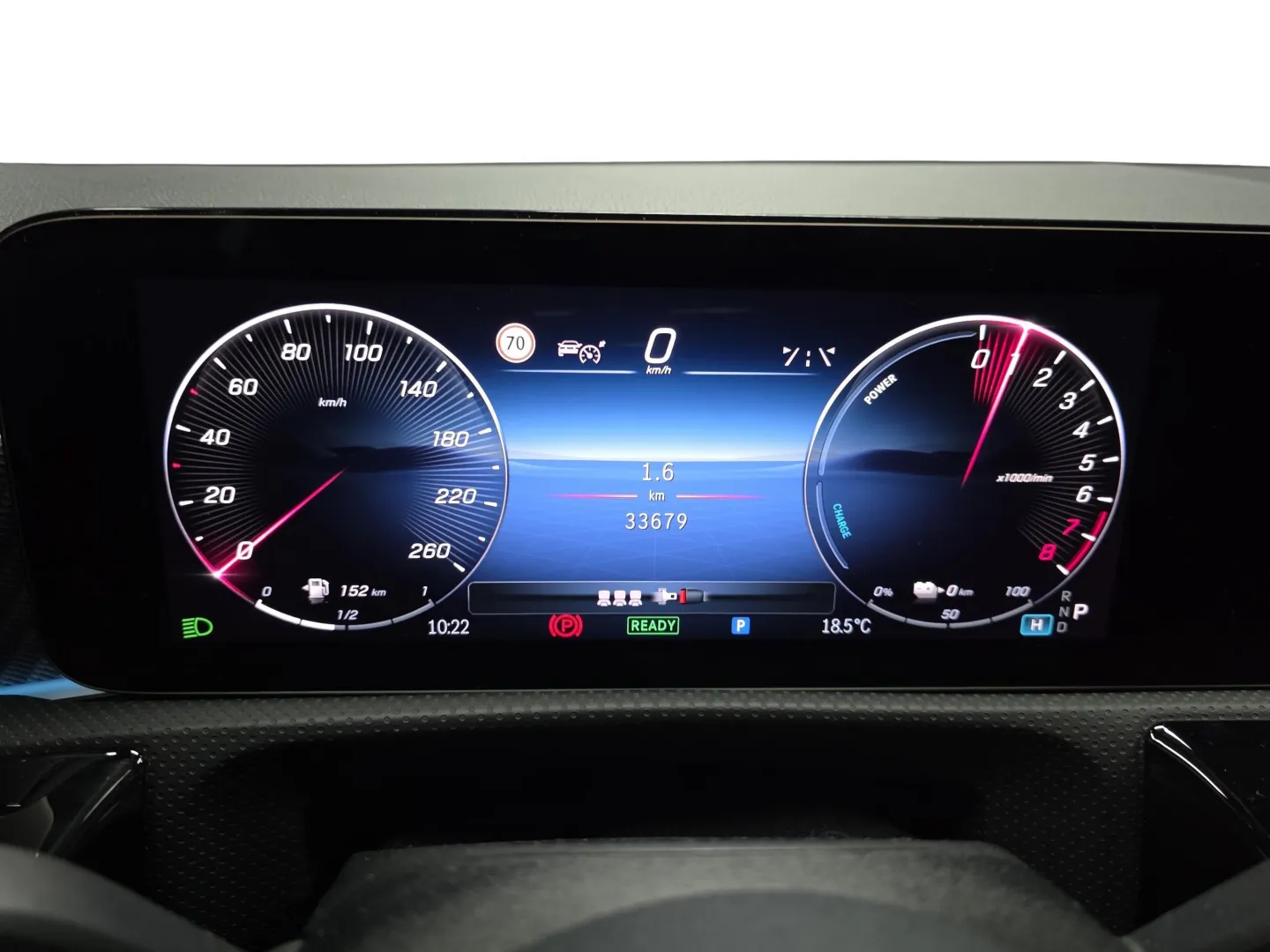 Autokuva 7 - FRJ-352