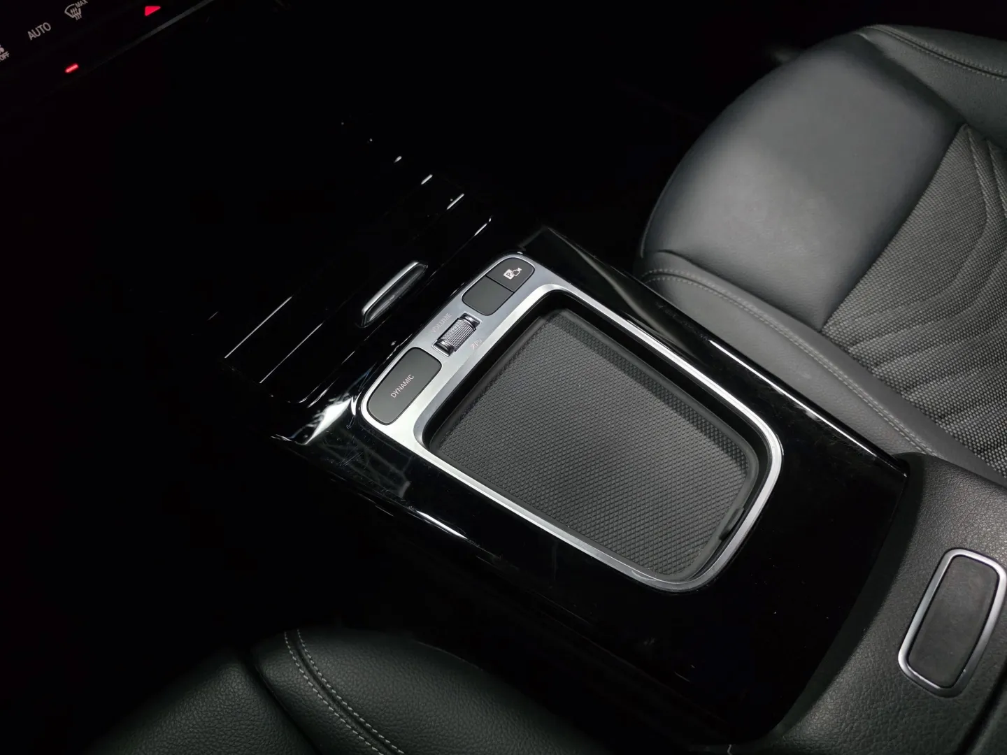 Autokuva 15 - FRJ-352