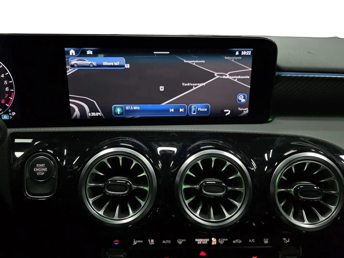 Autokuva 13 - FRJ-352