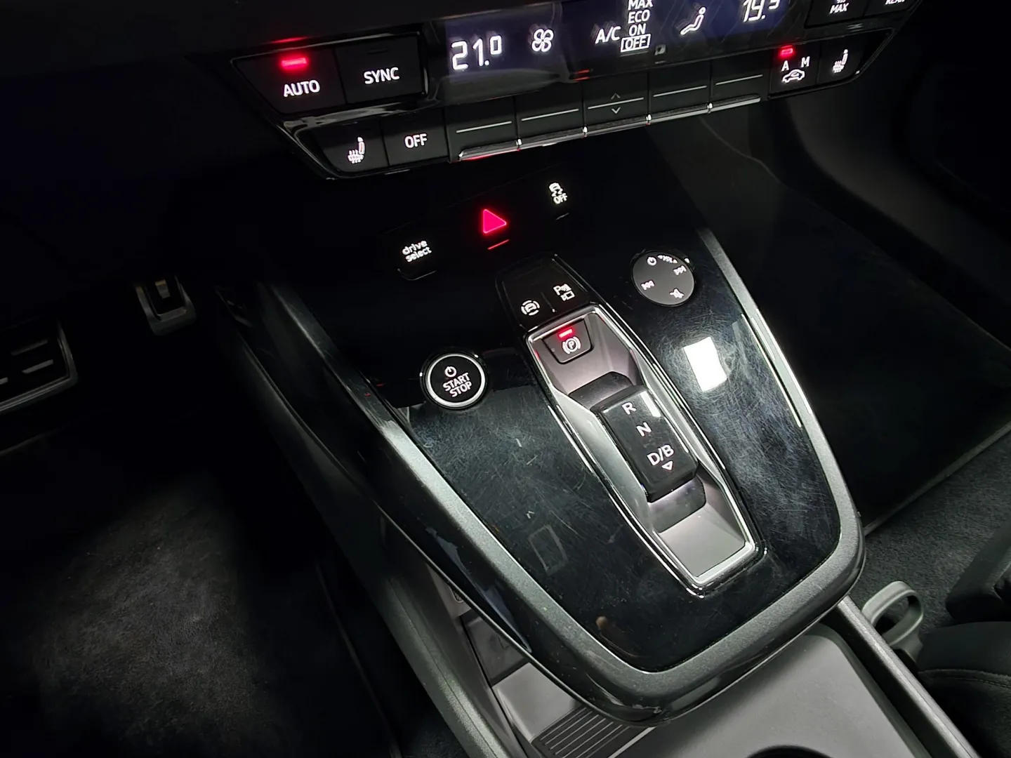 Autokuva 12 - FRJ-546