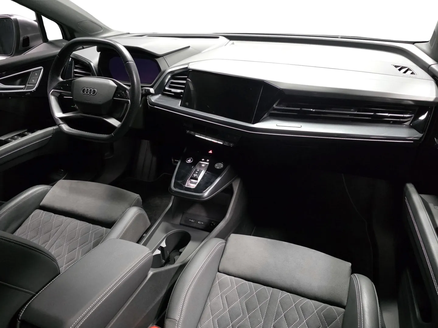 Autokuva 13 - FRJ-546