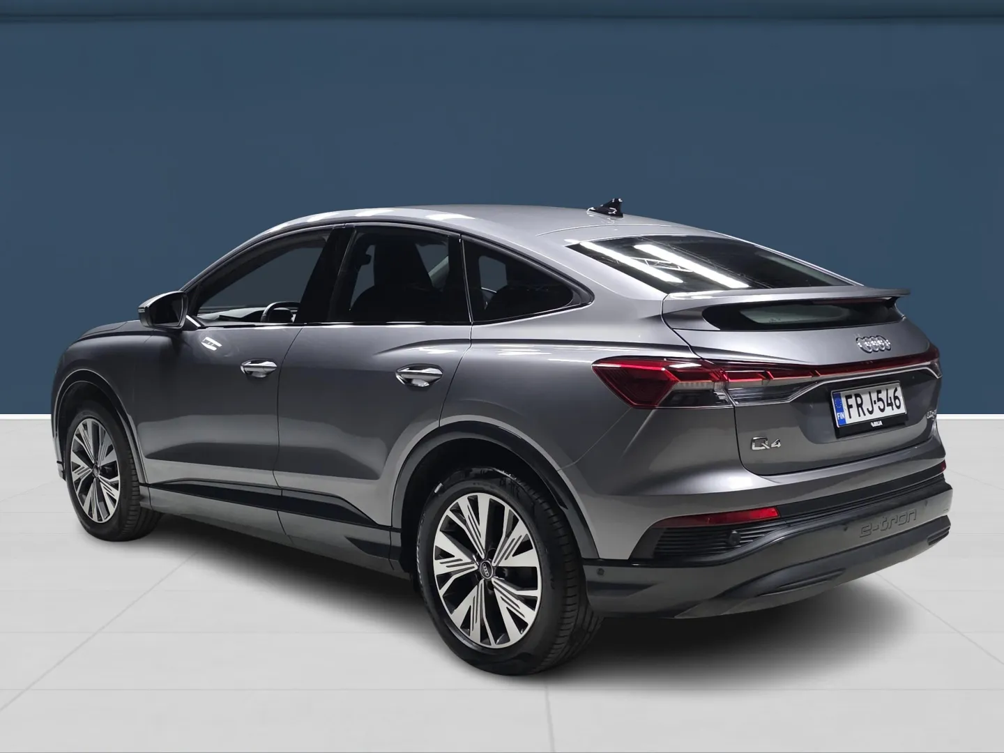 Autokuva 6 - FRJ-546