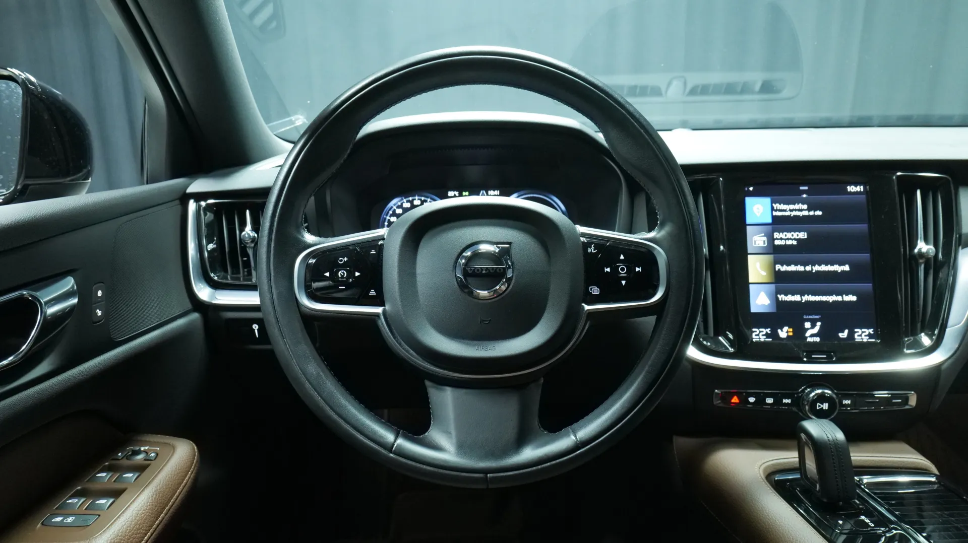 Autokuva 14 - FRL-400