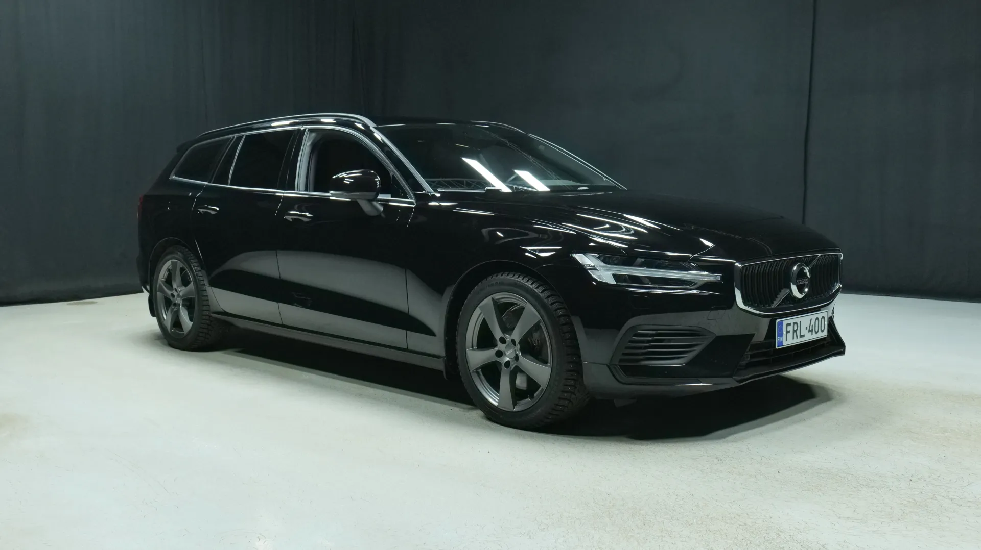 Autokuva 5 - FRL-400