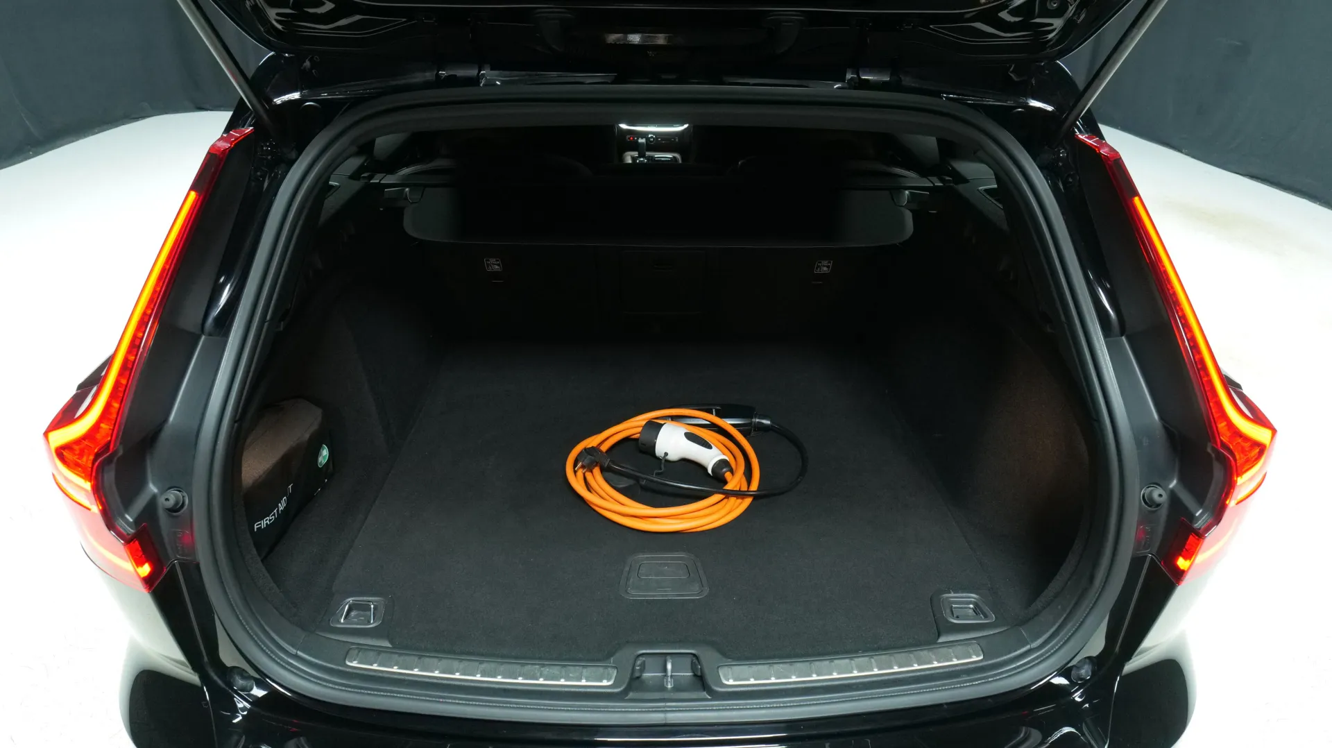 Autokuva 16 - FRL-400