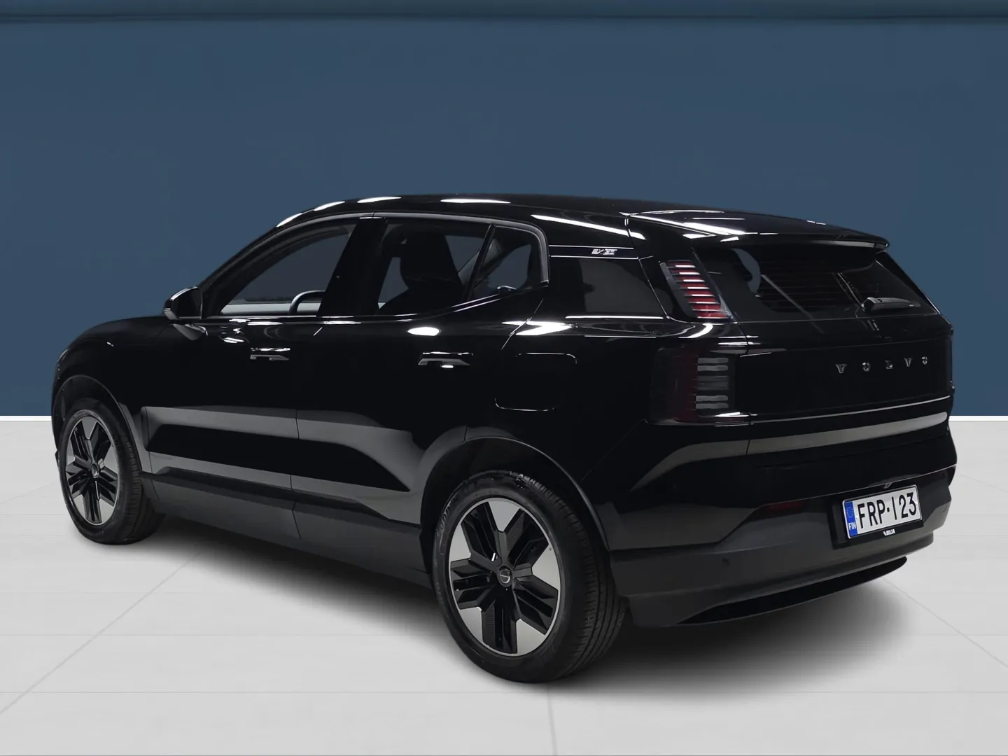 Autokuva 6 - FRP-123