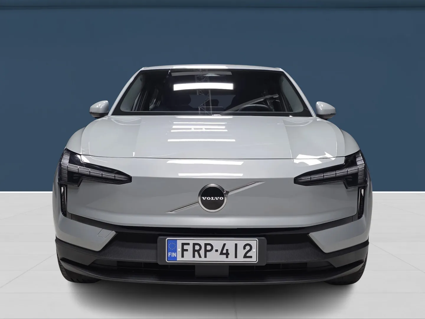 Autokuva 2 - FRP-412