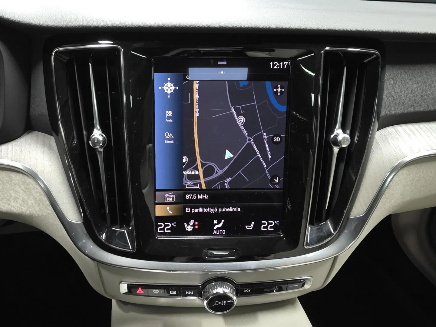 Autokuva 13 - FRR-937