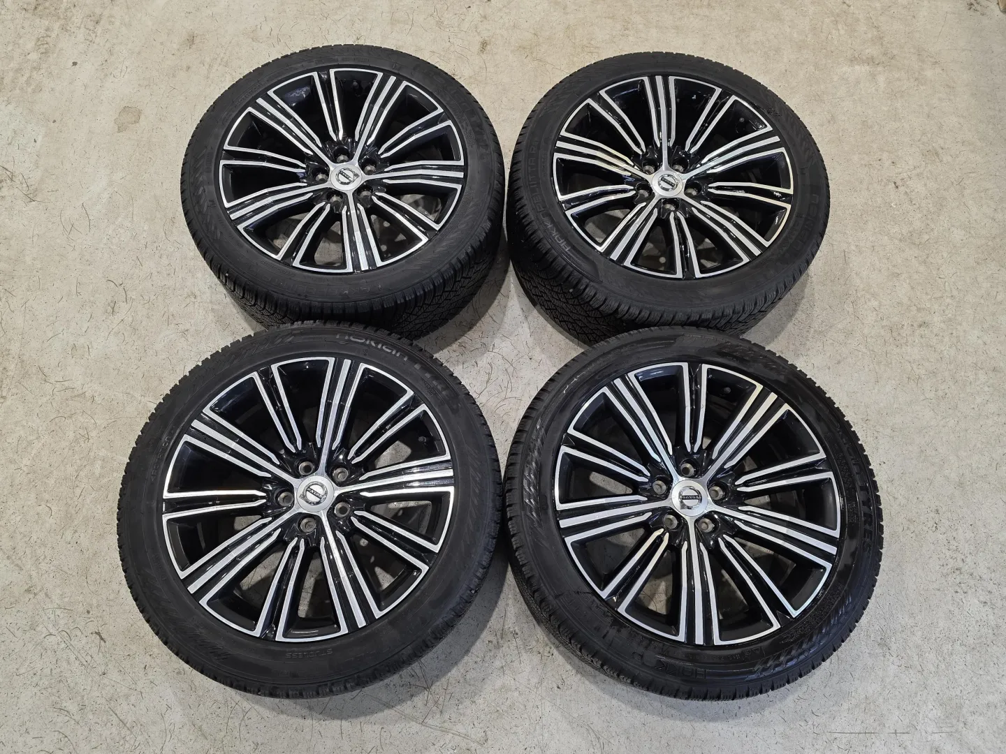 Autokuva 12 - FRR-937