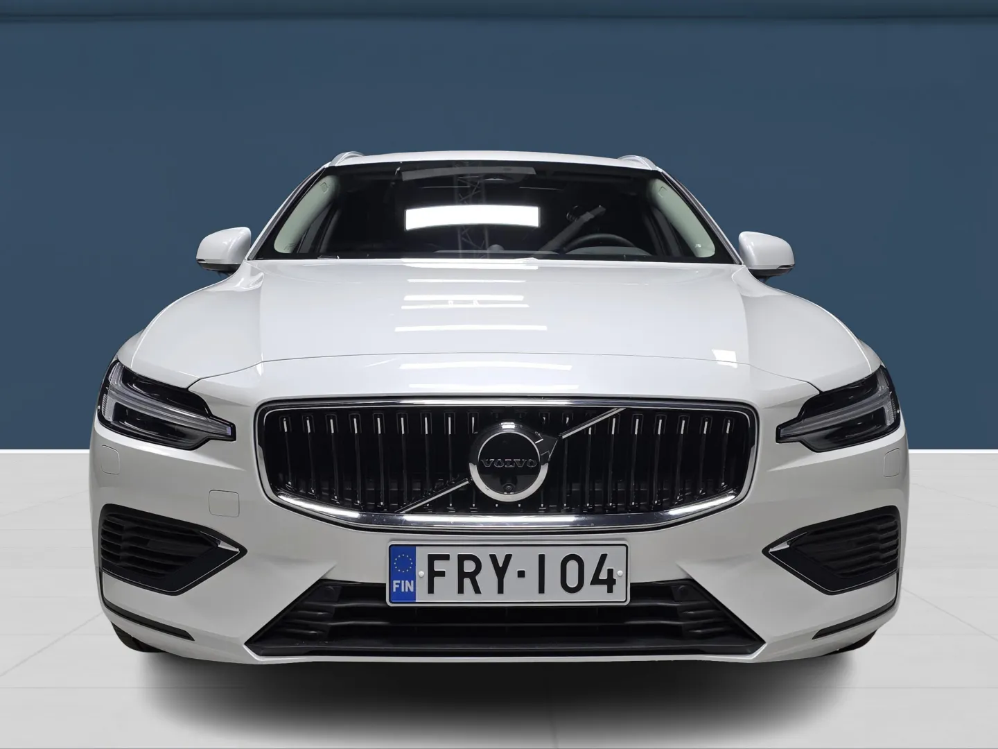 Autokuva 2 - FRY-104