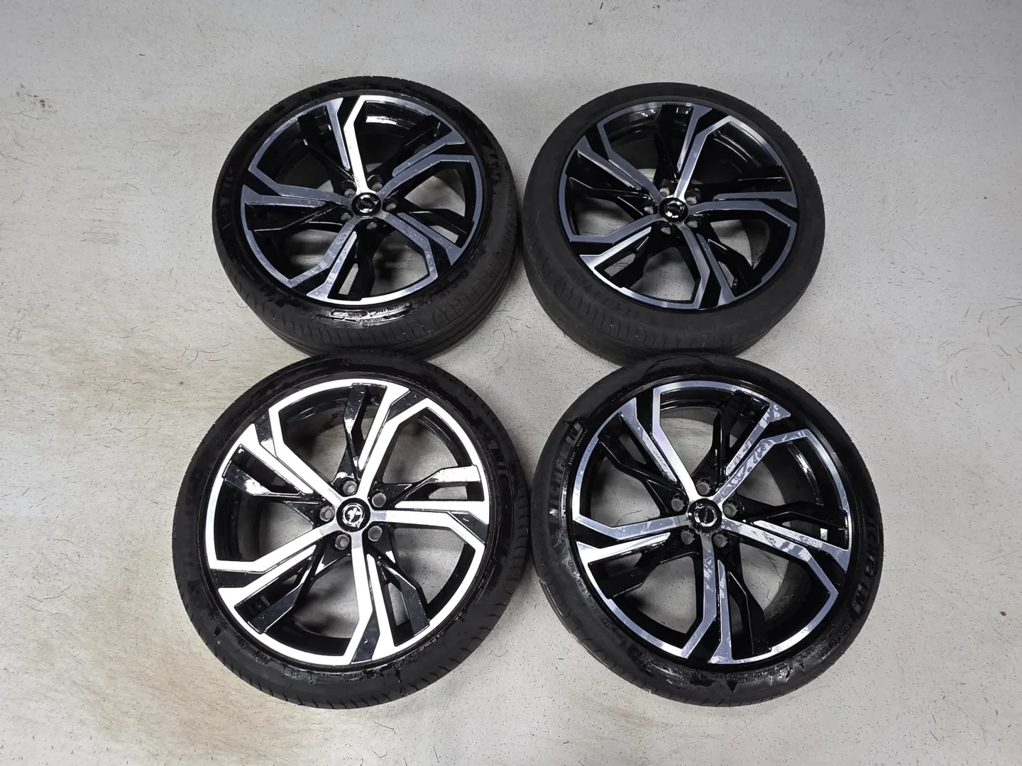 Autokuva 16 - FSA-434