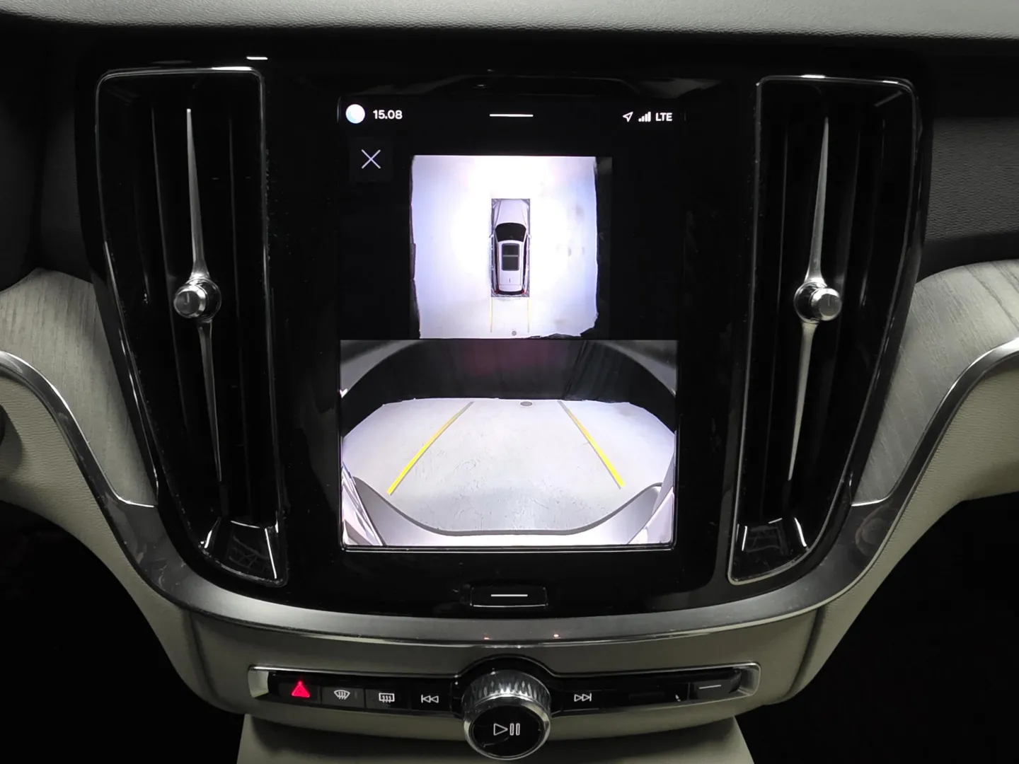 Autokuva 12 - FSA-434