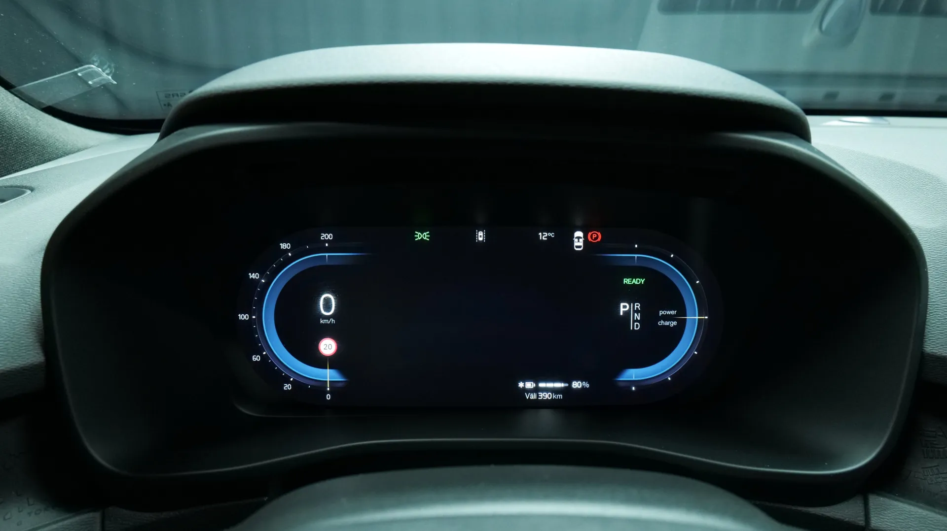 Autokuva 6 - FSB-284