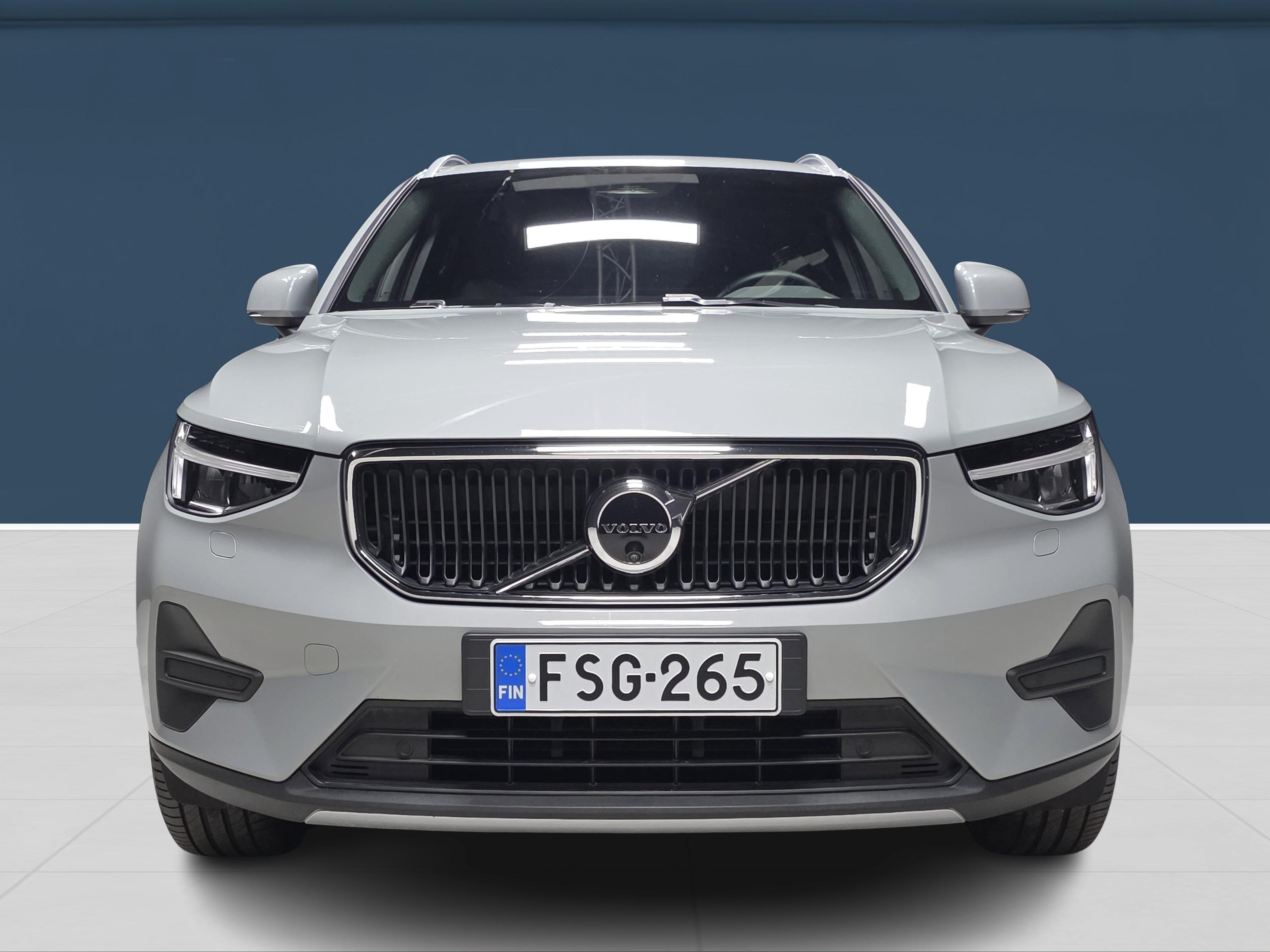 Volvo XC40 B3 MHEV Edition DCT aut 2025, kuva 2/16