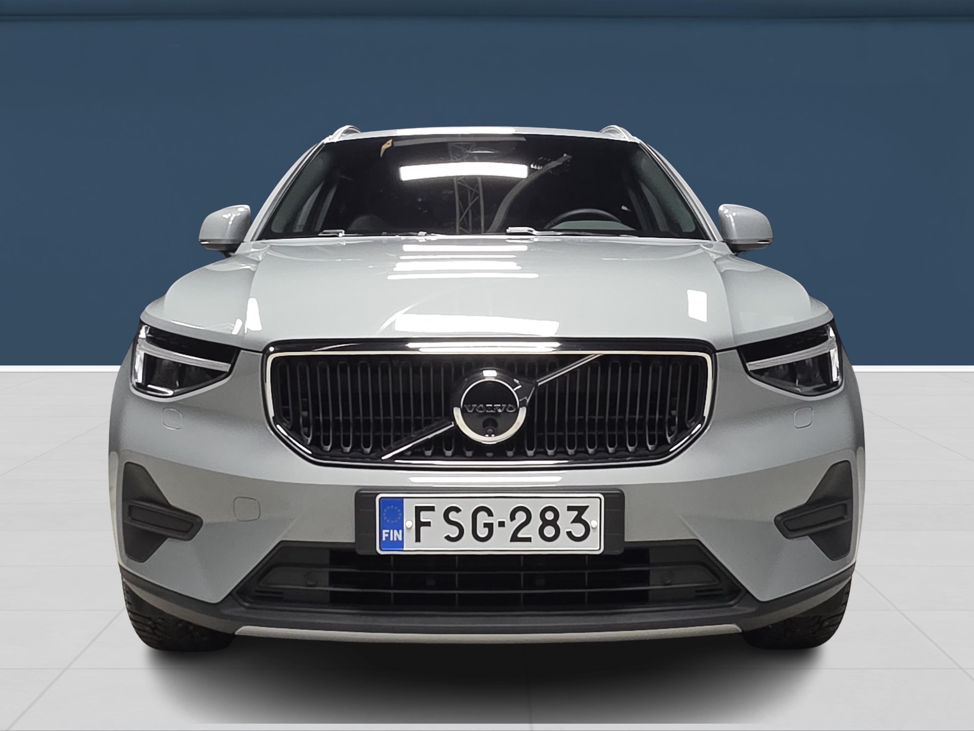 Volvo XC40 B3 MHEV Edition DCT aut 2025, kuva 2/17