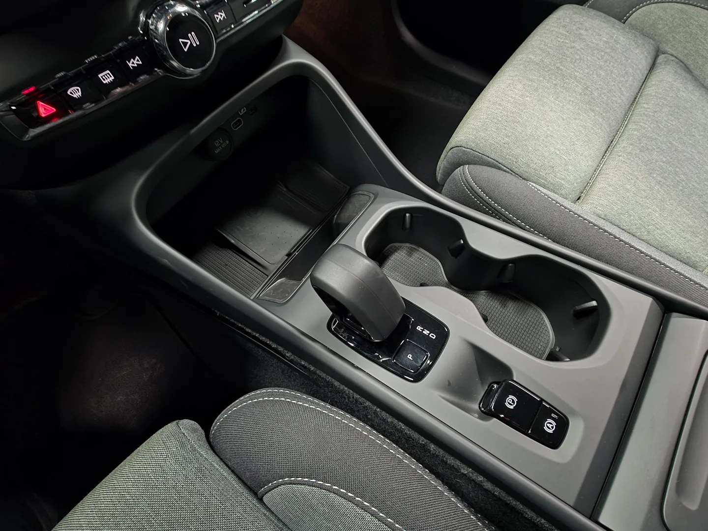 Autokuva 15 - FSG-283