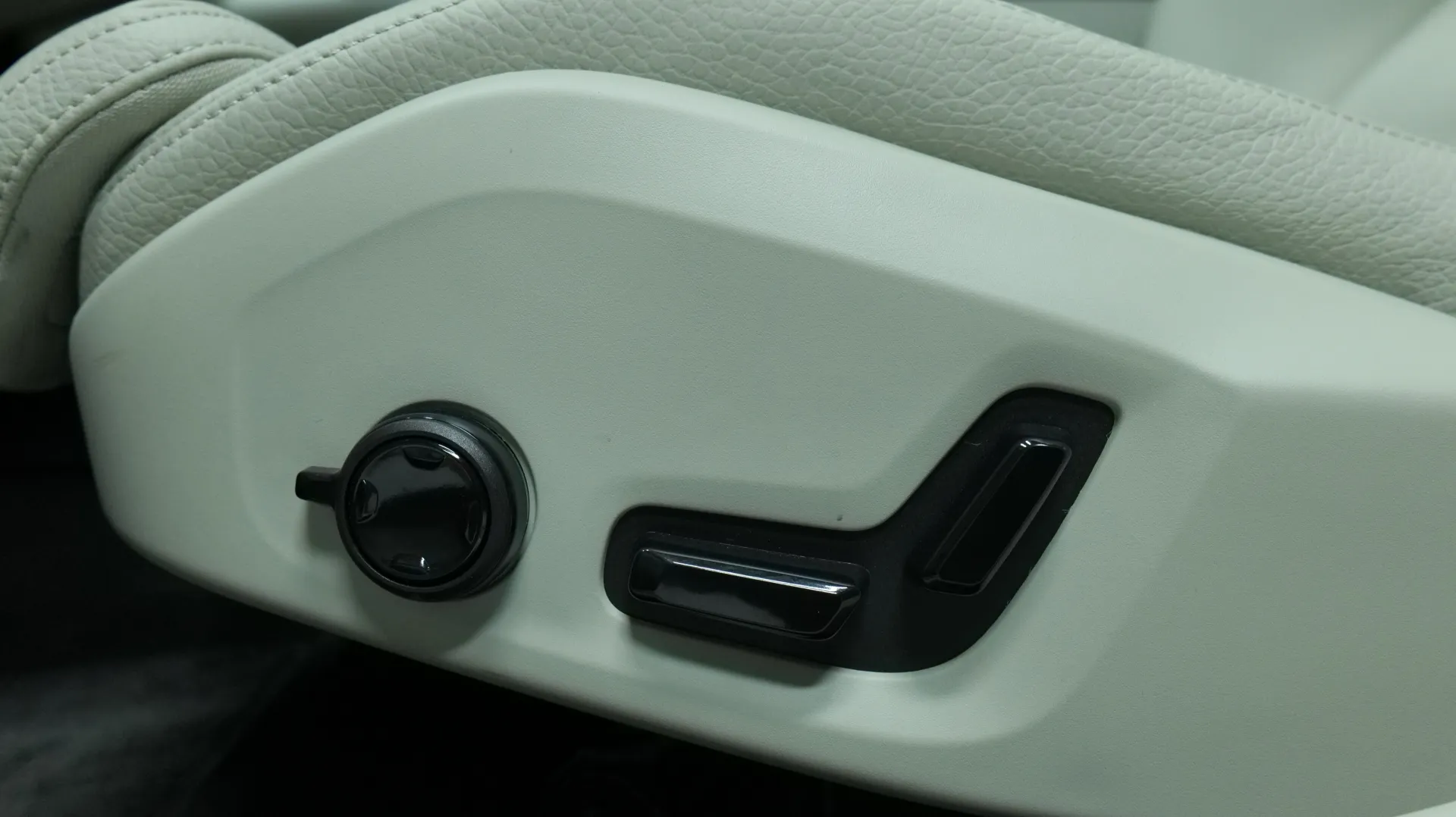 Autokuva 11 - FSG-961