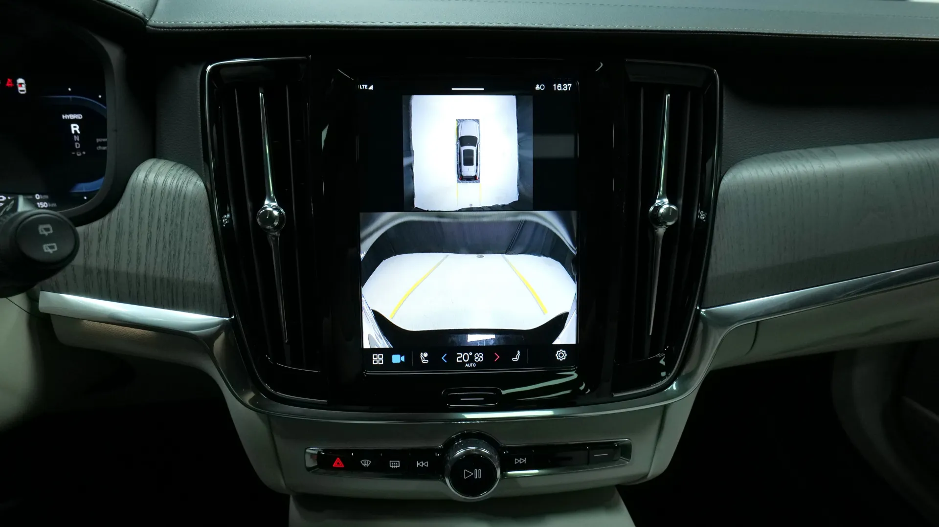 Autokuva 7 - FSG-961