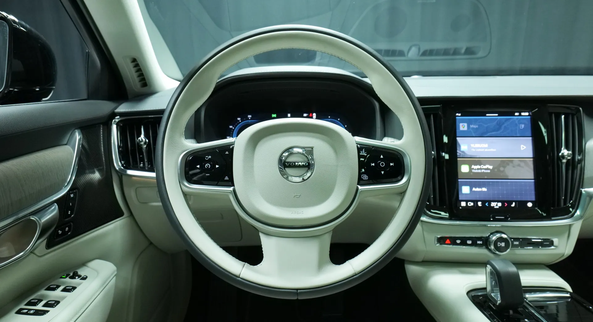 Autokuva 15 - FSG-961