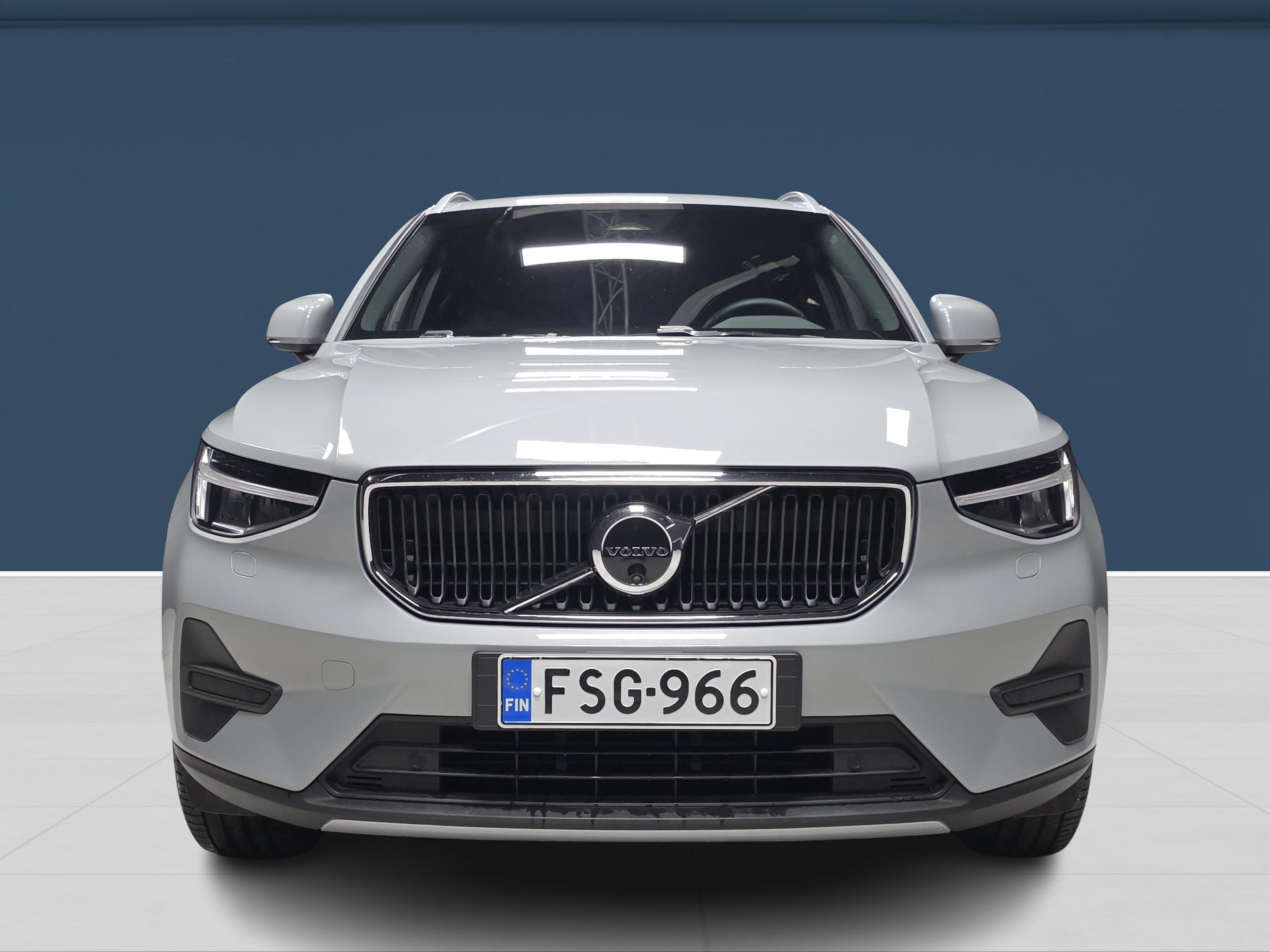 Volvo XC40 B3 MHEV Edition DCT aut 2025, kuva 2/16