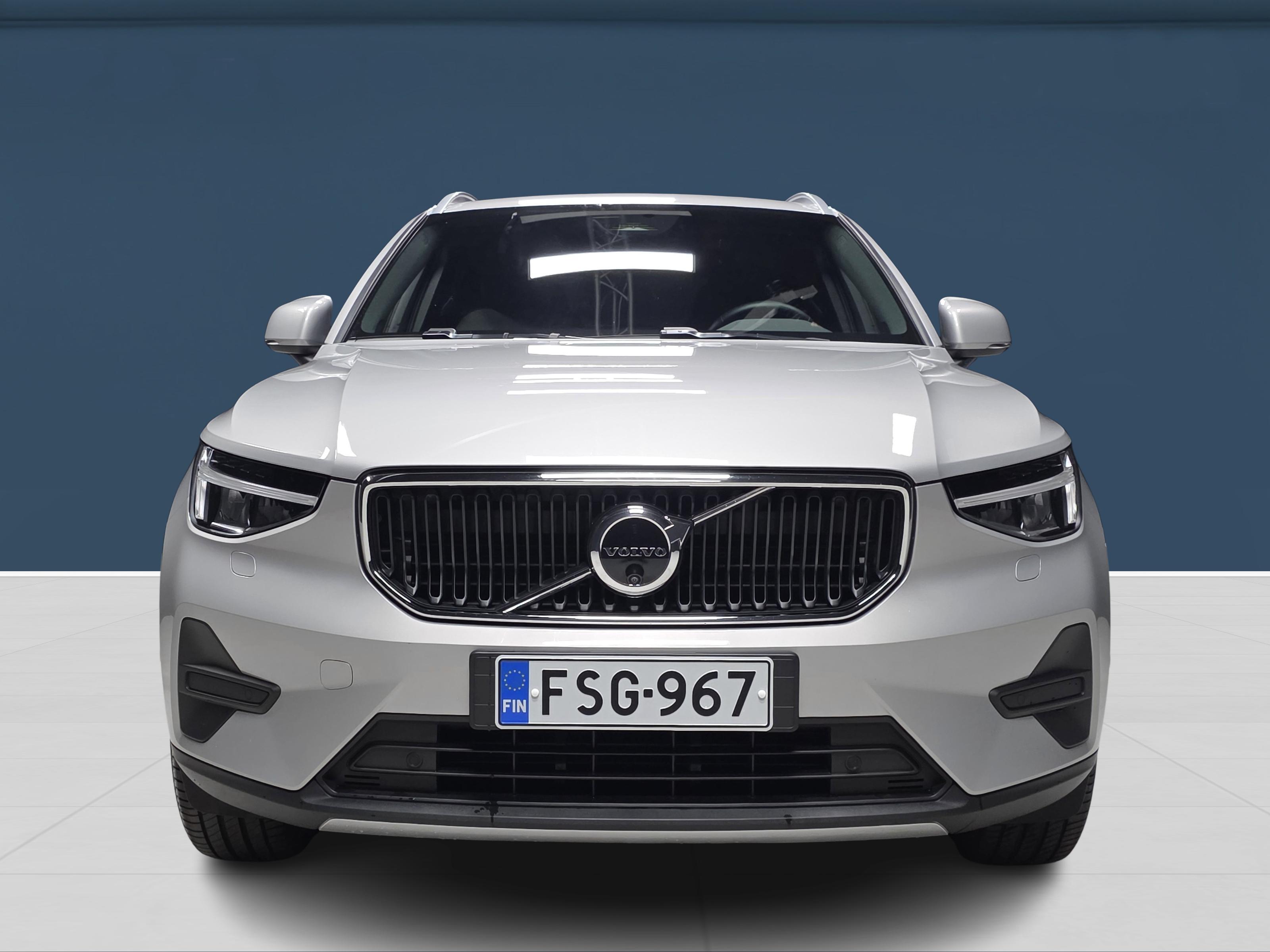 Volvo XC40 B3 MHEV Edition DCT aut 2025, kuva 2/16