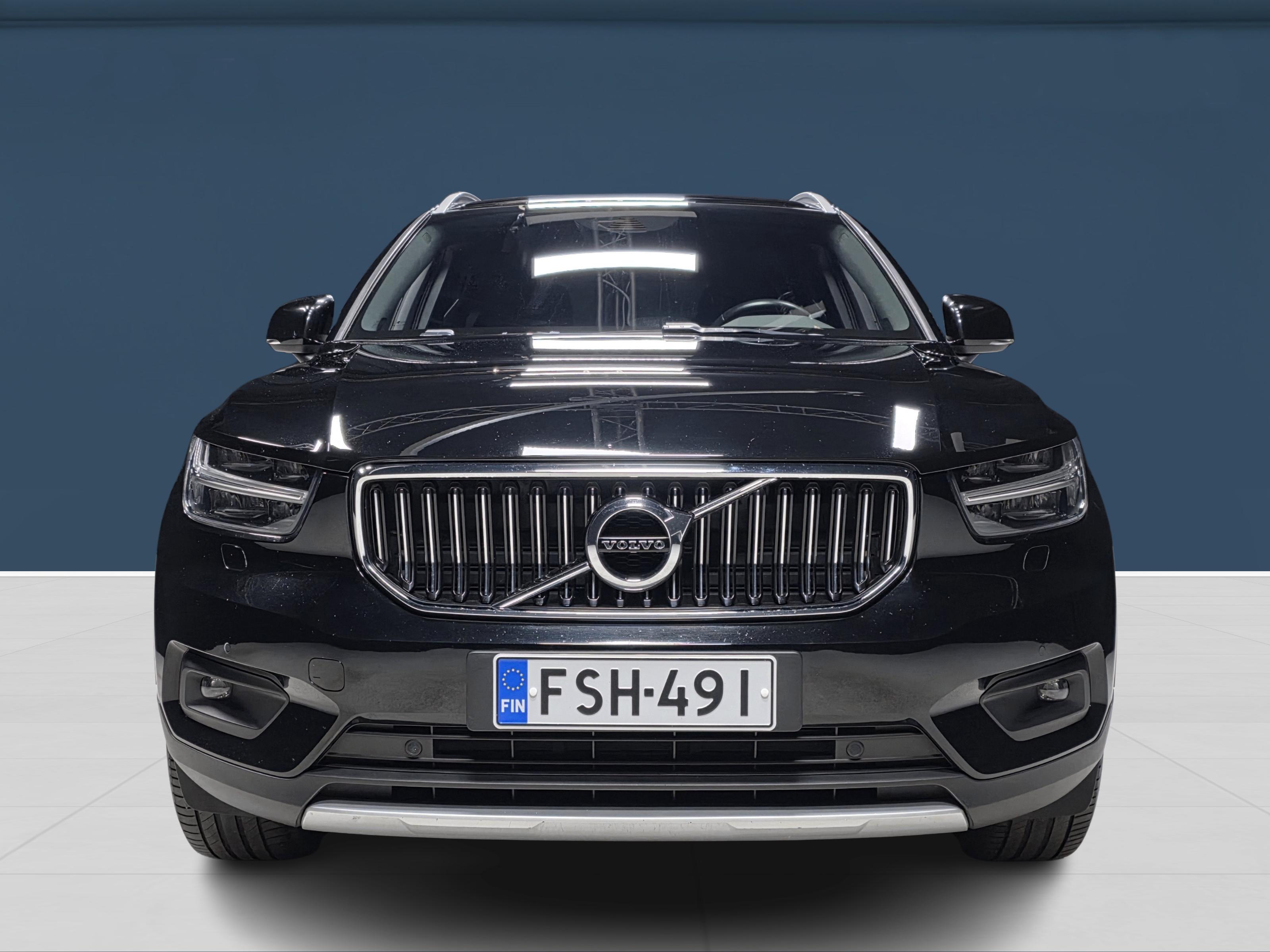 Volvo XC40 2021, kuva 2/18