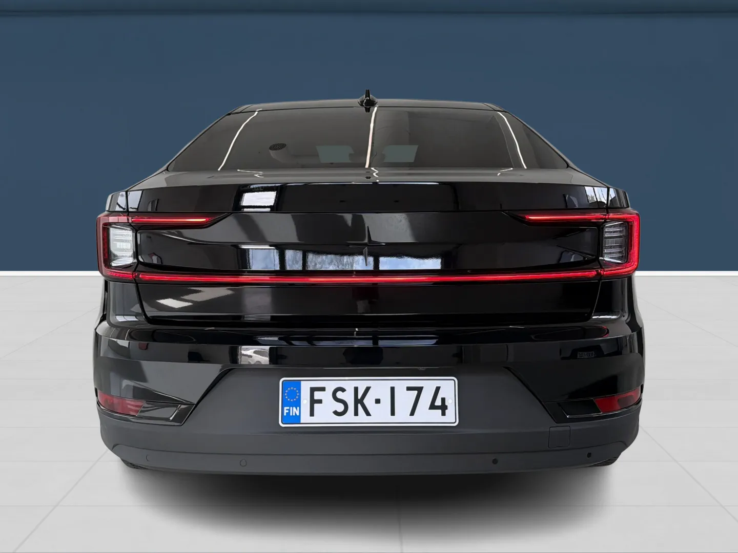 Autokuva 5 - FSK-174