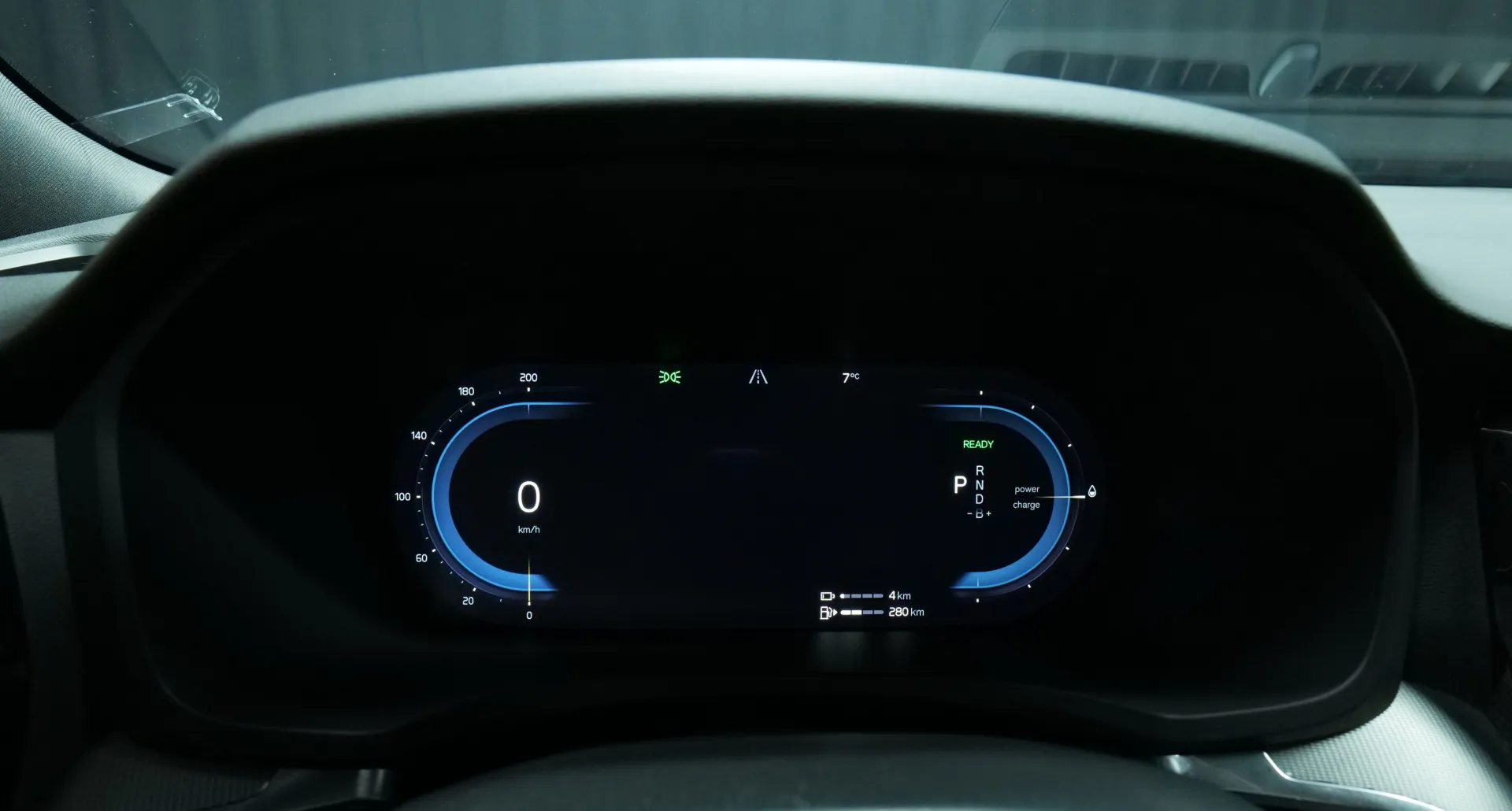 Autokuva 6 - FSM-449