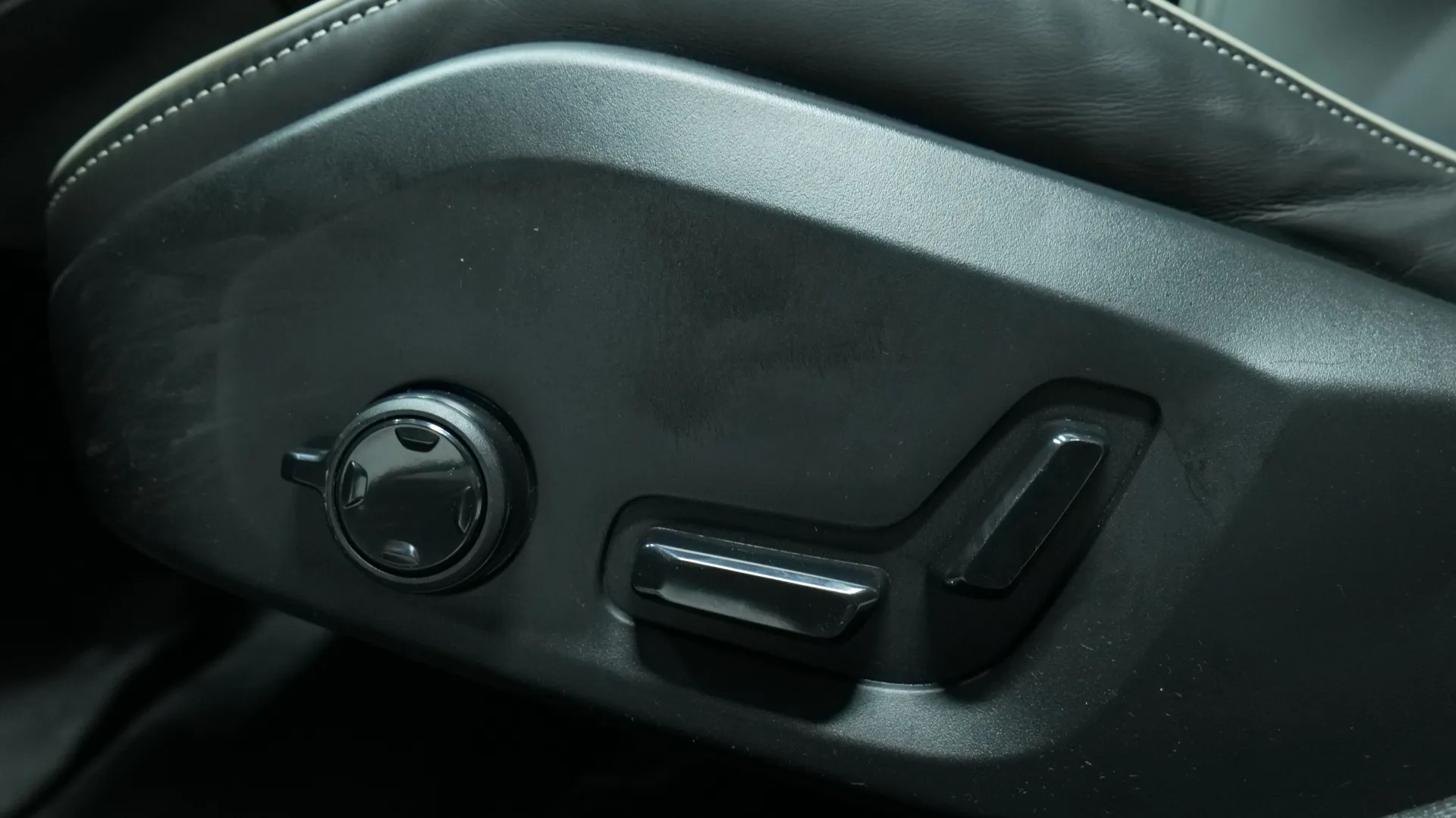 Autokuva 10 - FSM-449